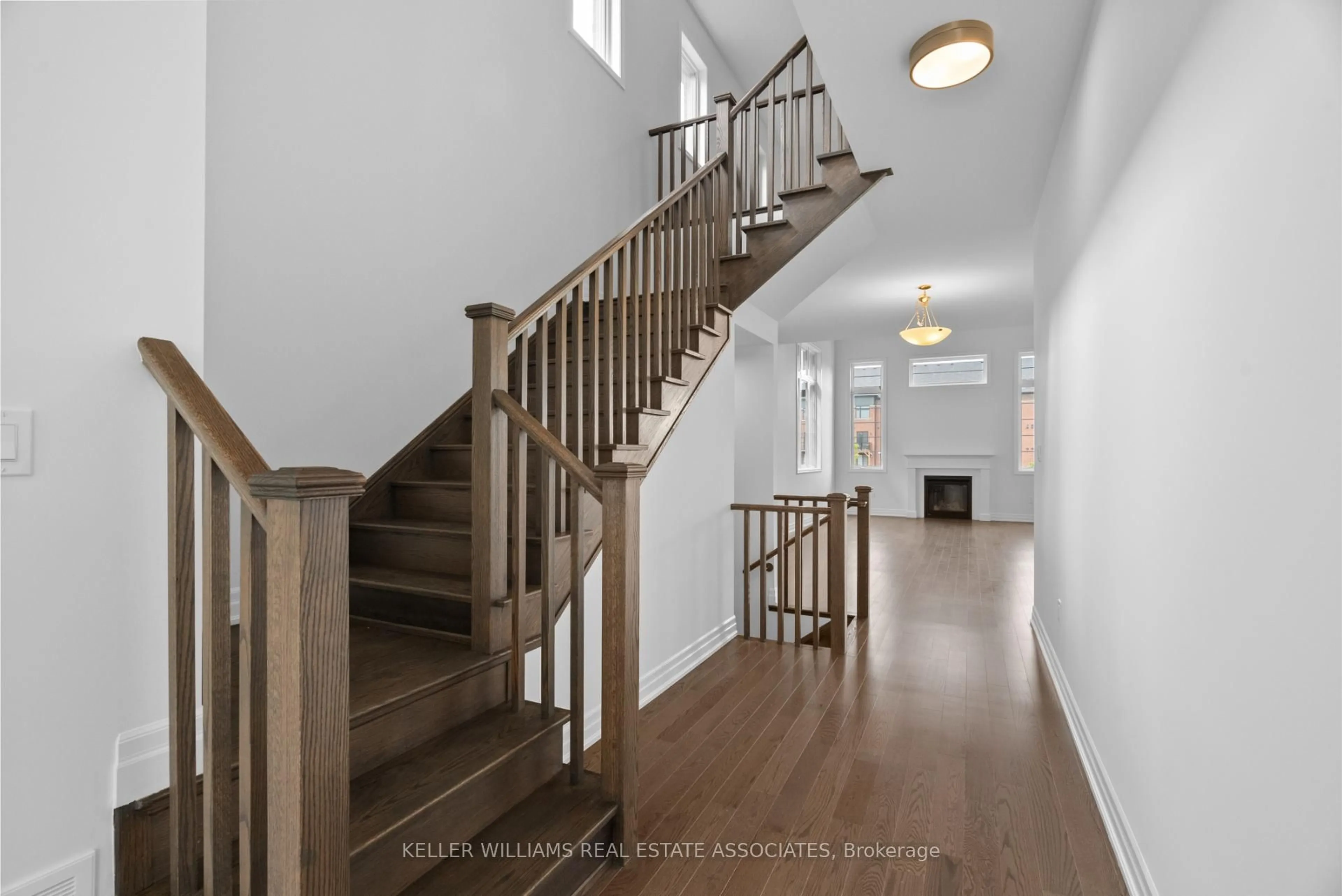 Unknown for 3142 Duggan Tr, Oakville Ontario L6H 7X1