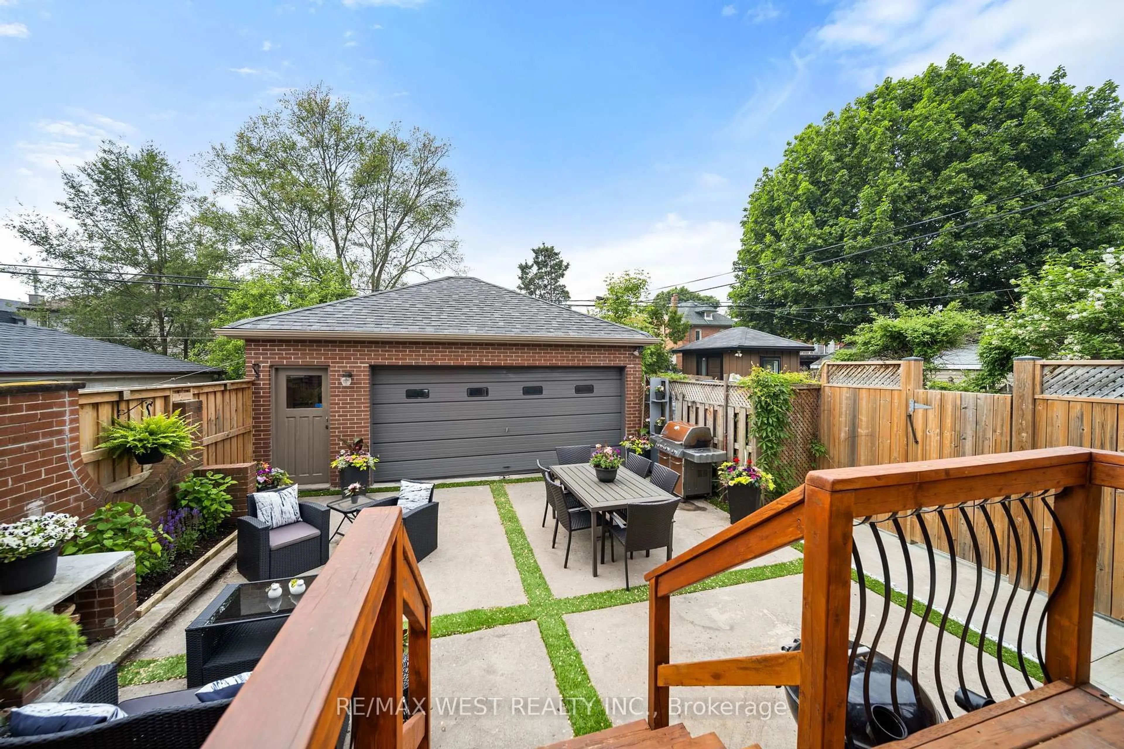 Unknown for 714 Willard Ave, Toronto Ontario M6S 3S5