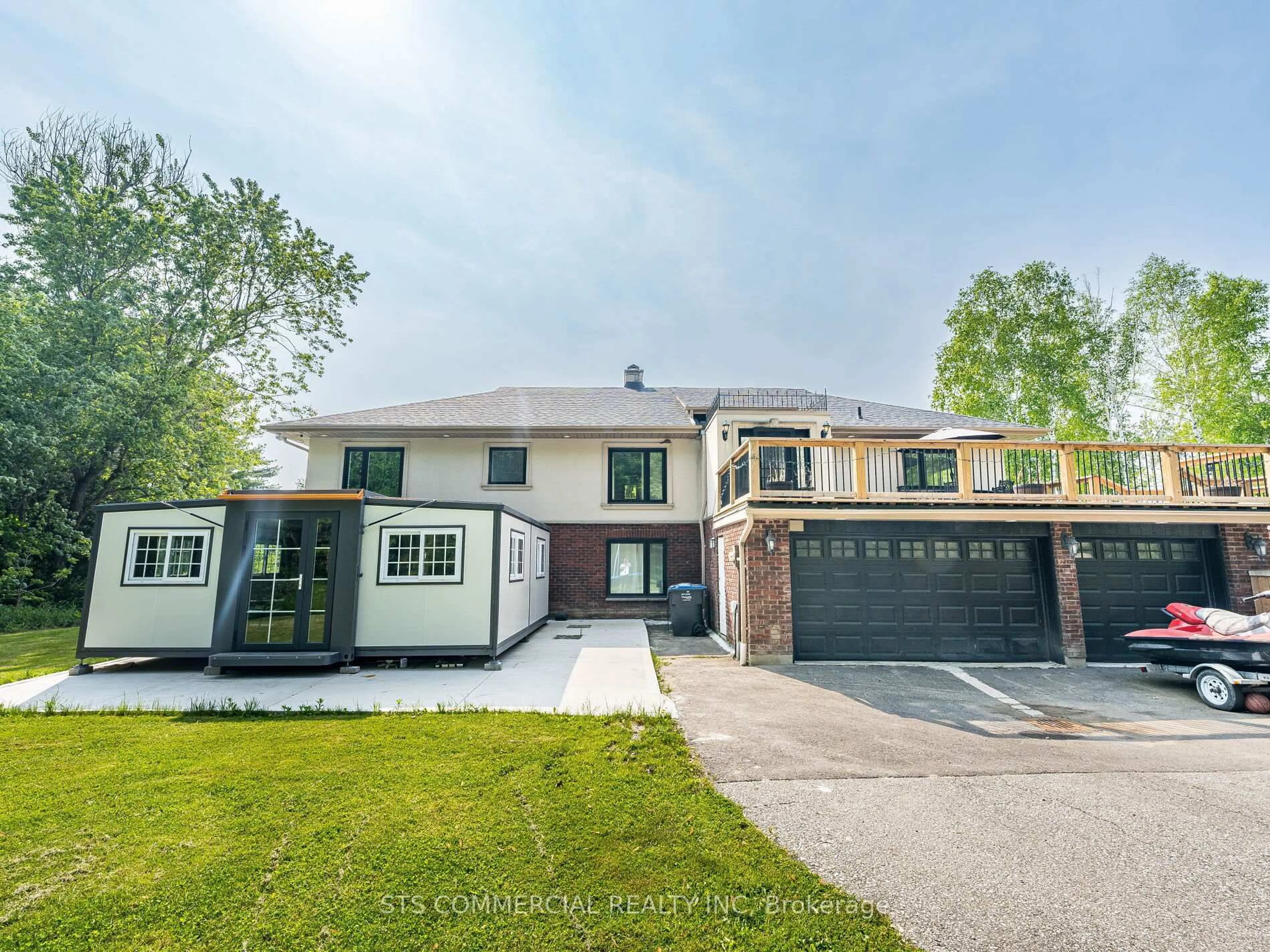 Home with brick exterior material, street for 14929 Mount Pleasant Rd, Caledon Ontario L7E 3N1