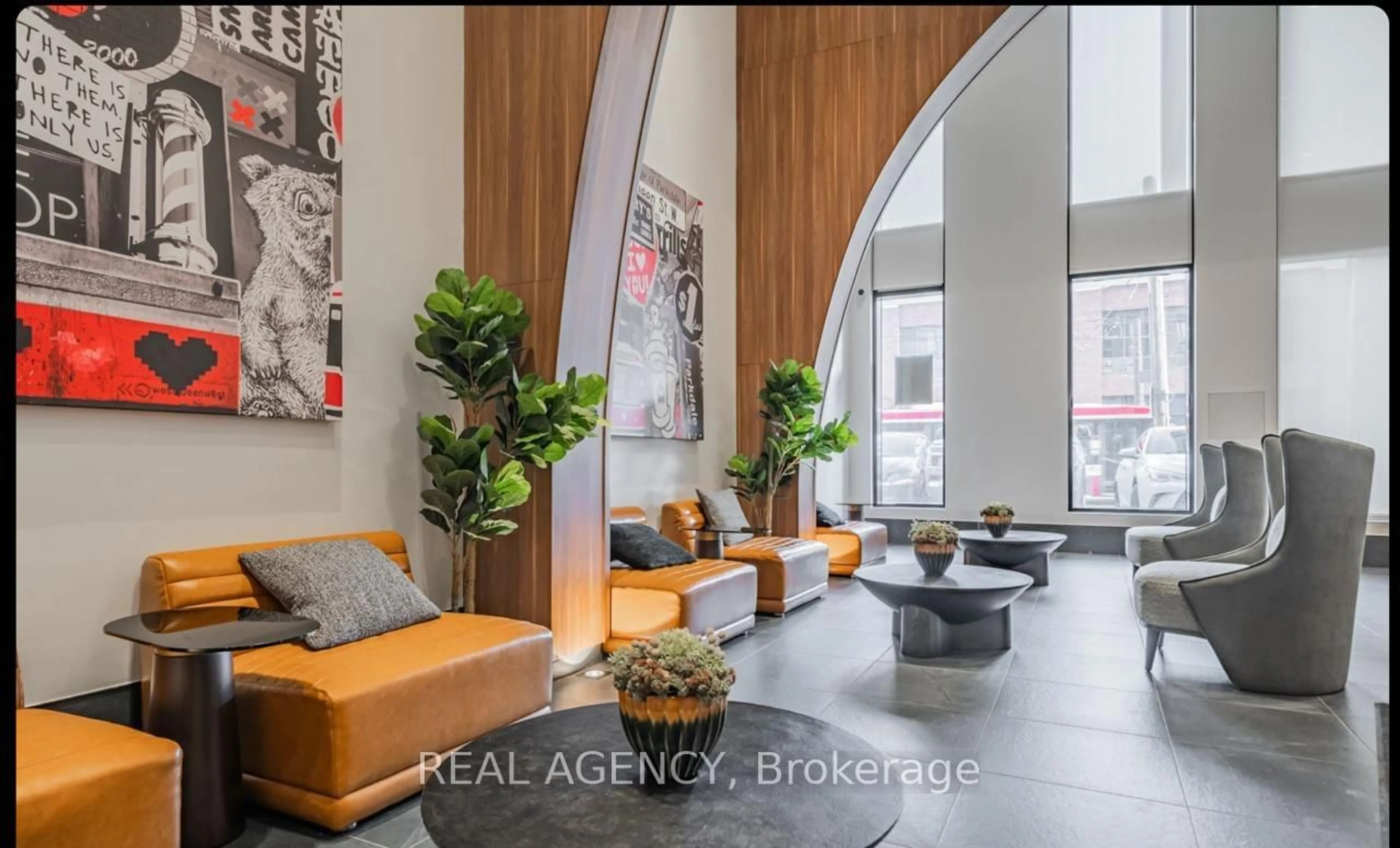 Lobby for 270 Dufferin St #821, Toronto Ontario M6K 0H8