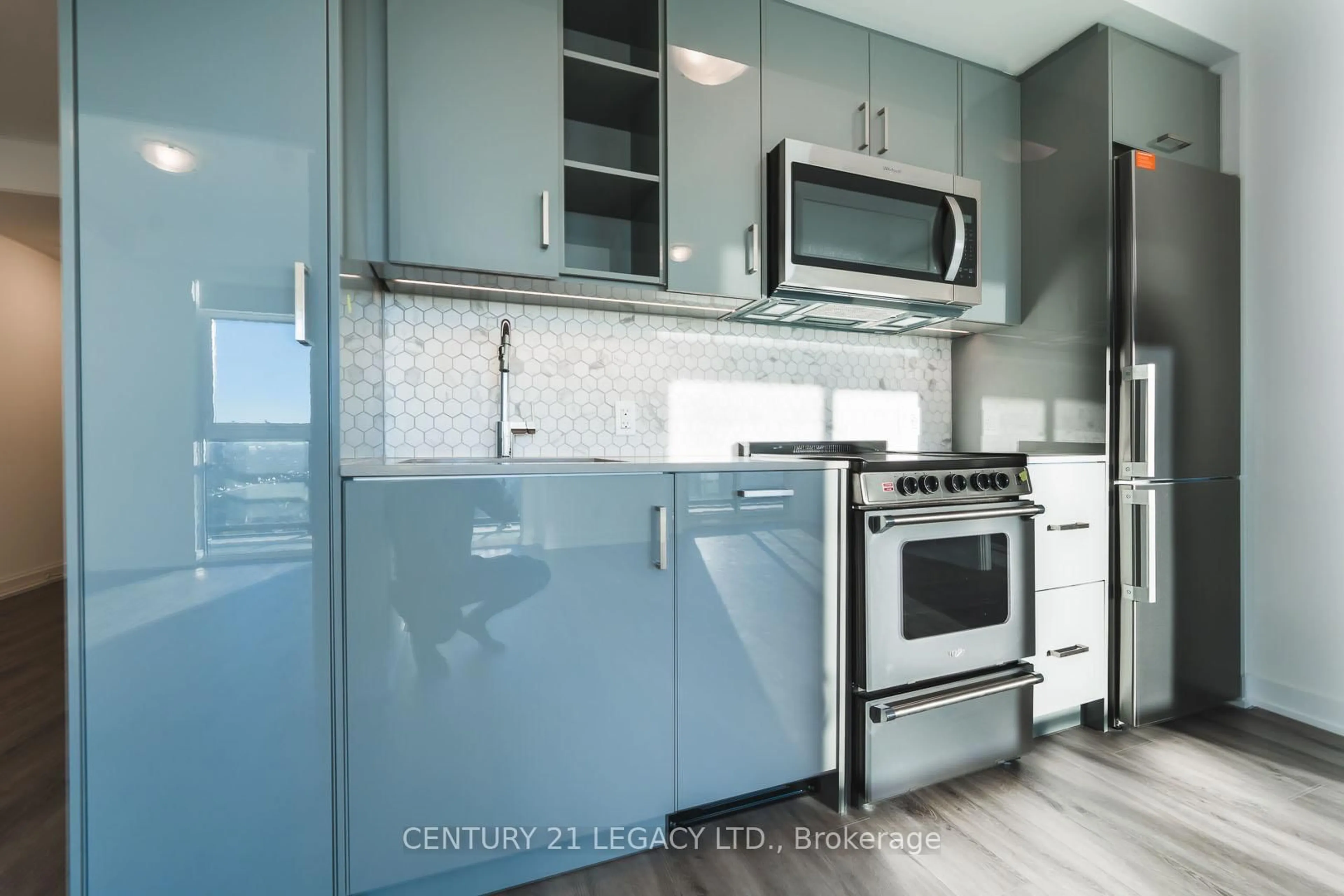 Contemporary kitchen, unknown for 251 Manitoba St #1808, Toronto Ontario M8Y 0C7