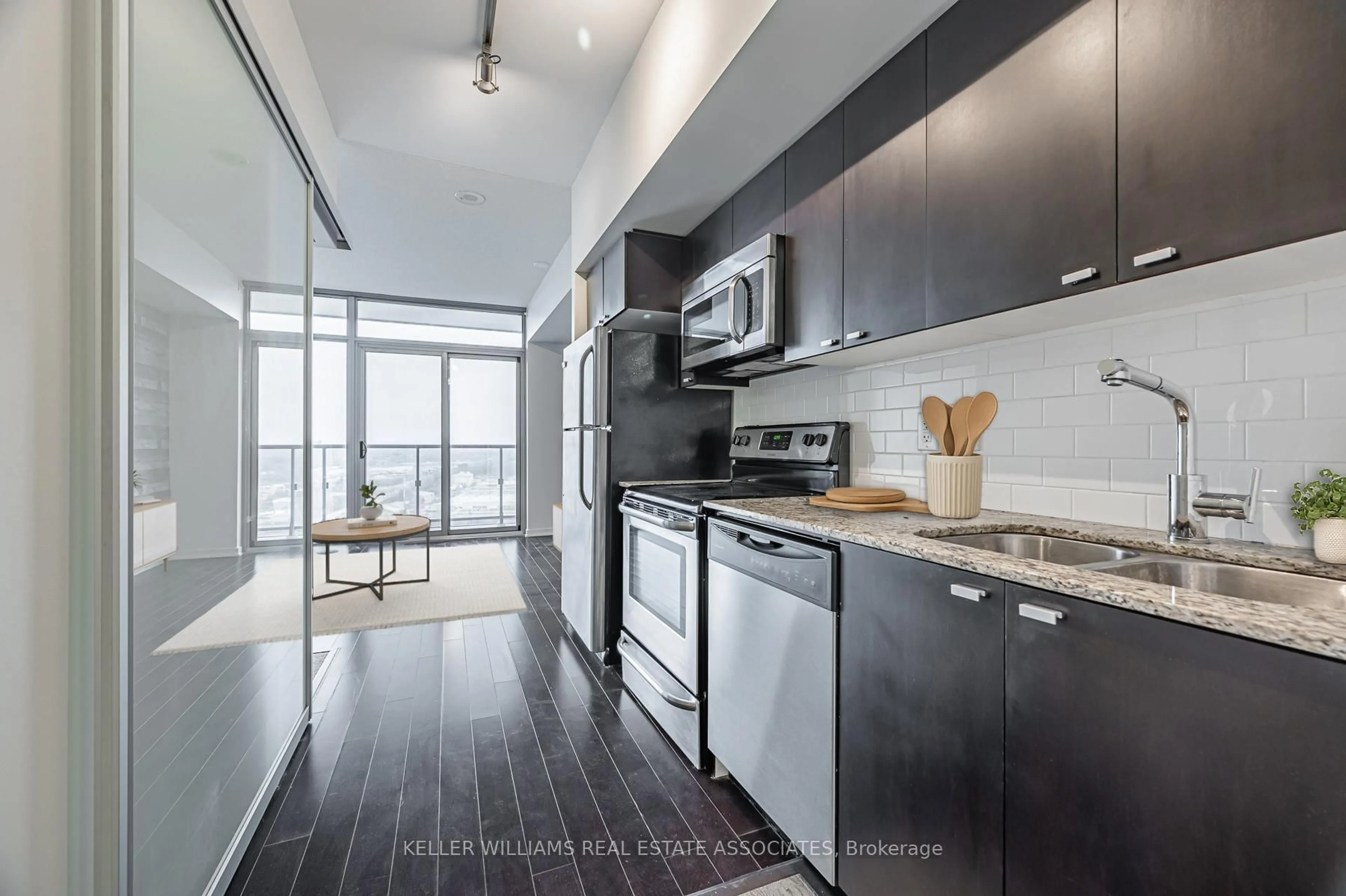 Open concept kitchen, unknown for 105 The Queensway #2206, Toronto Ontario M6S 5B5