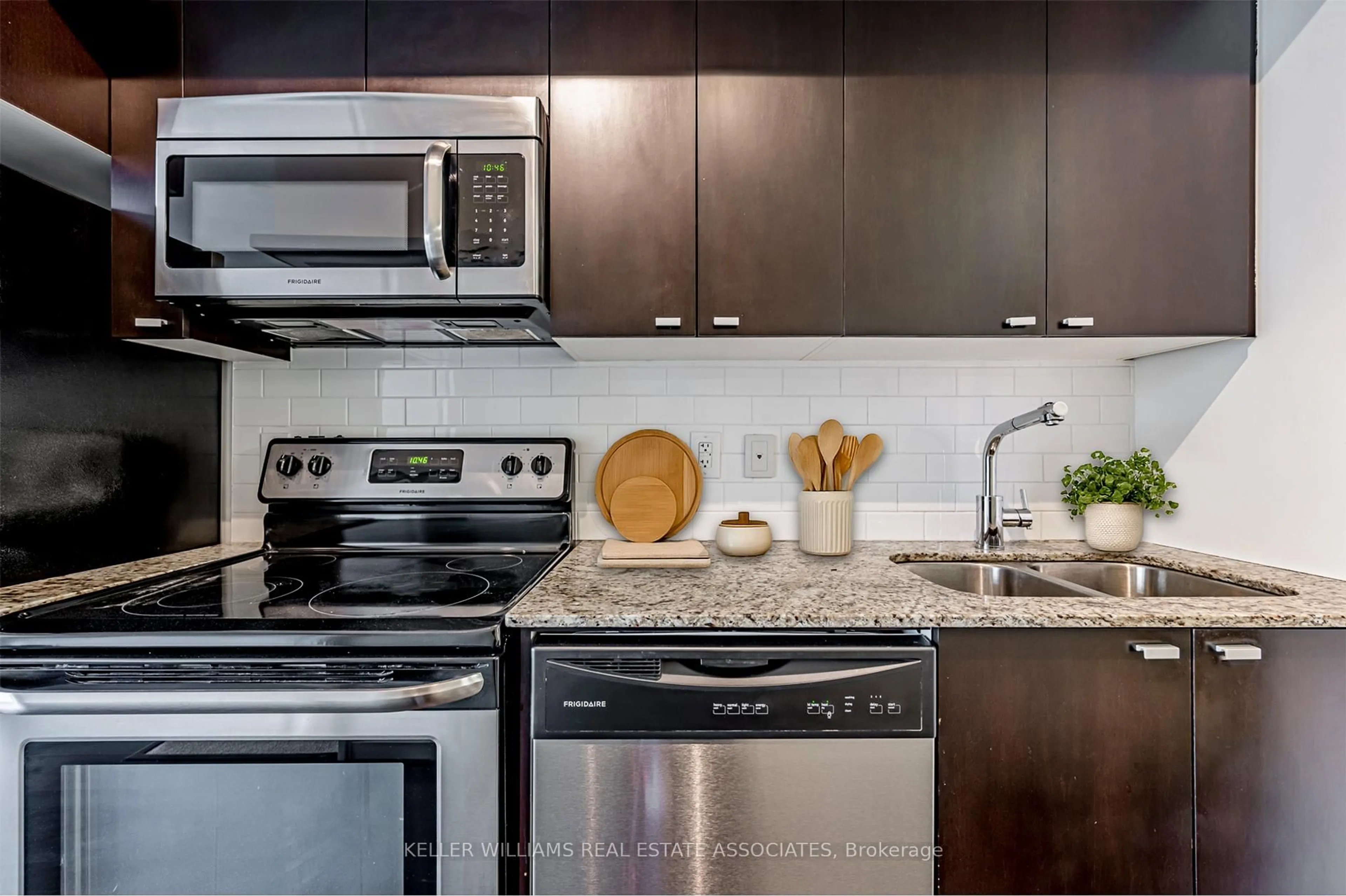 Standard kitchen, unknown for 105 The Queensway #2206, Toronto Ontario M6S 5B5