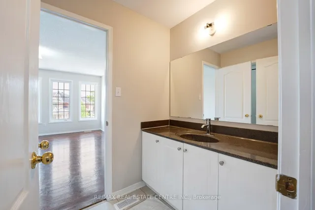 Additional image 23 of 26 Ferncastle Cres
