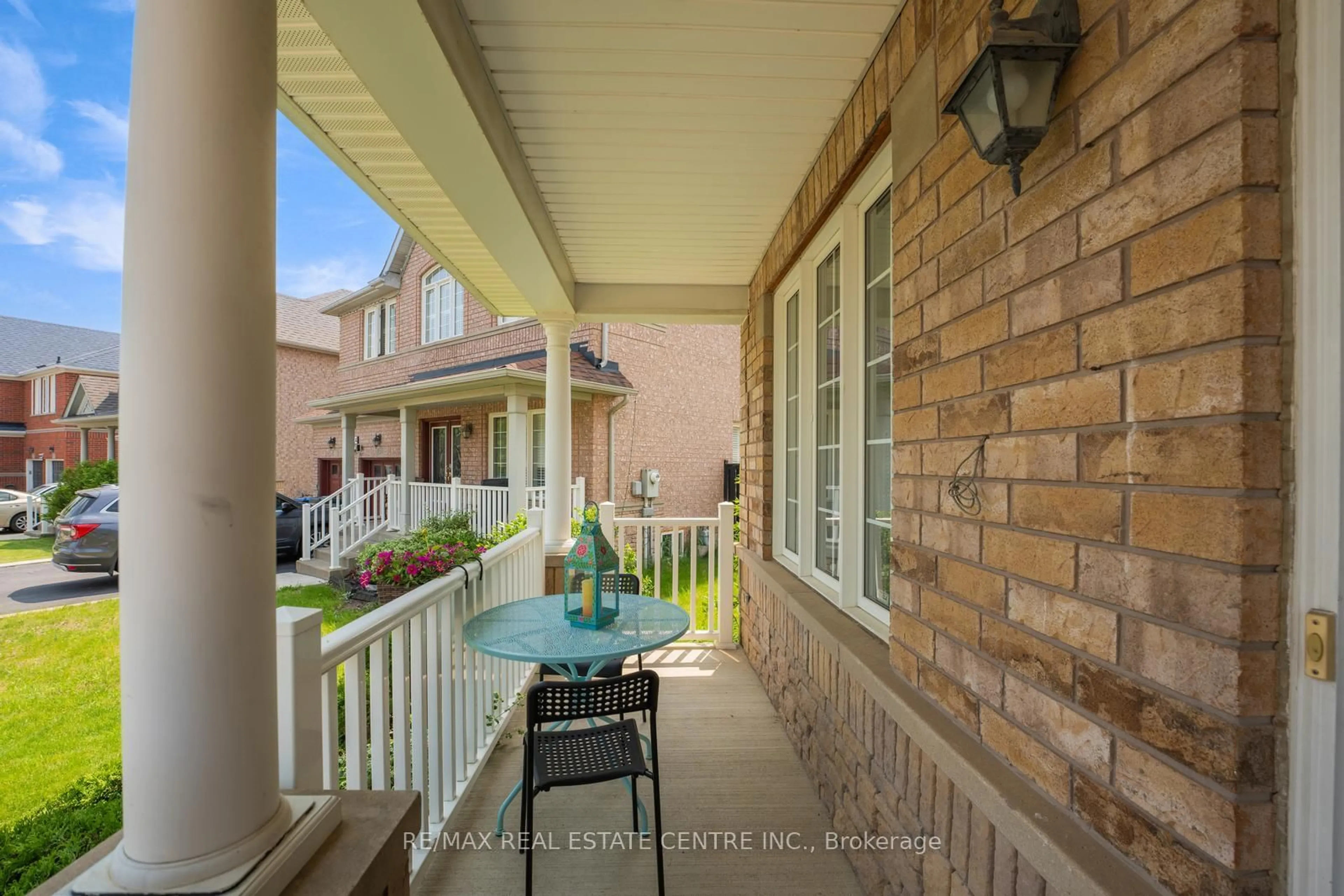 Patio, street for 26 Ferncastle Cres, Brampton Ontario L7A 3P2