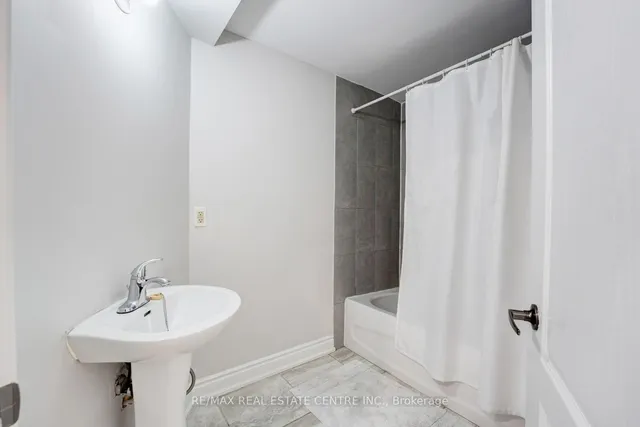 Additional image 9 of 26 Ferncastle Cres