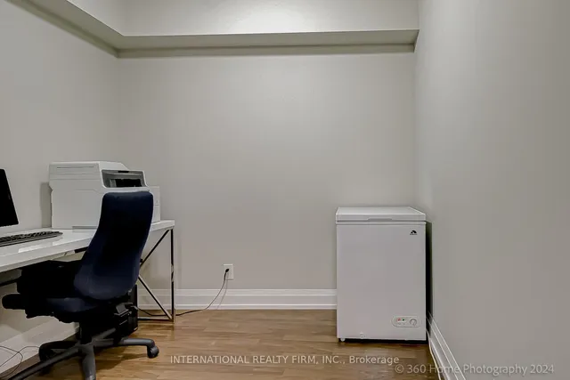 Additional property image - 1070 Sheppard Ave Unit 909