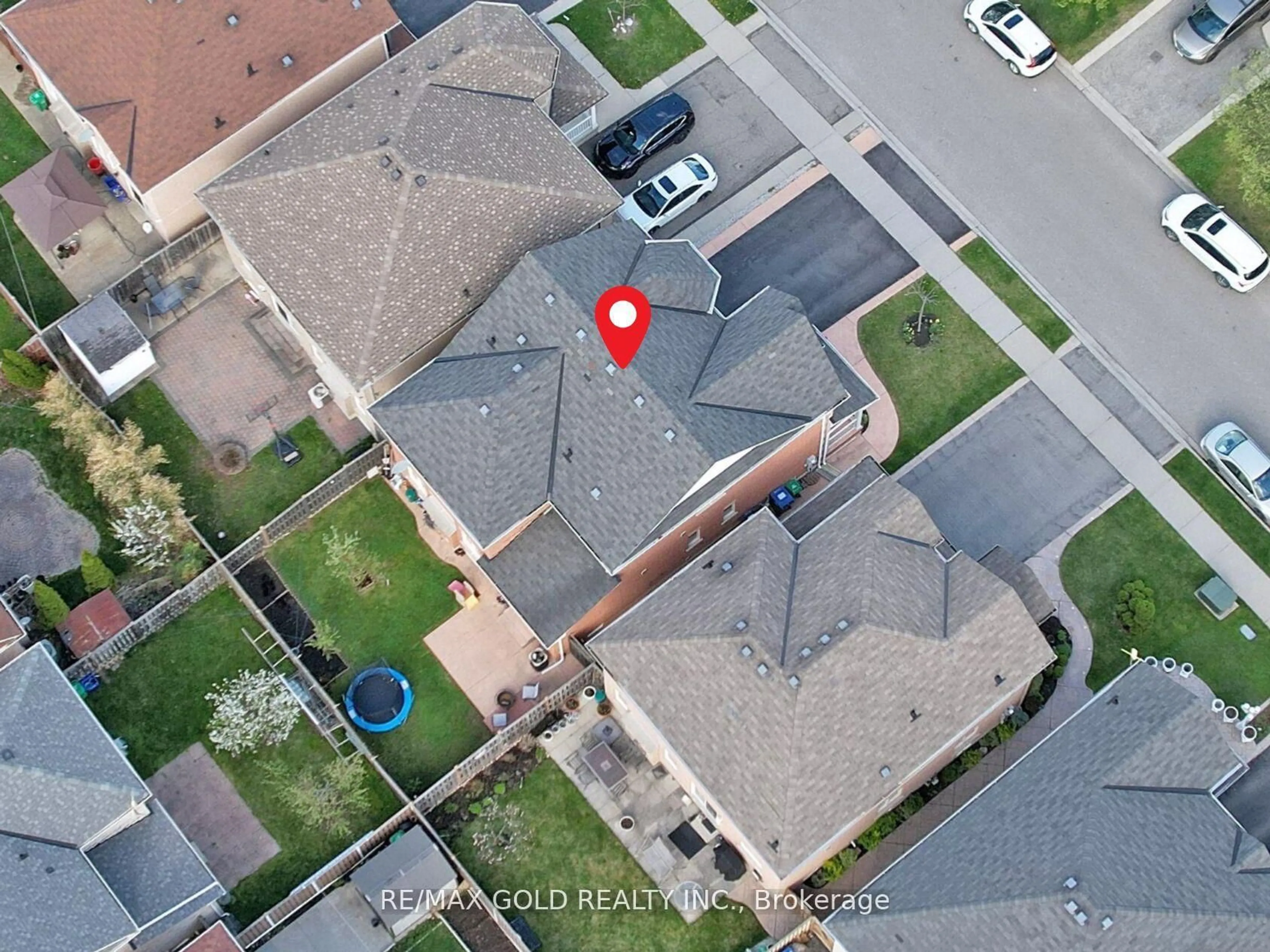A pic from outside/outdoor area/front of a property/back of a property/a pic from drone, street for 6 Foxhollow Rd, Brampton Ontario L7A 1M3