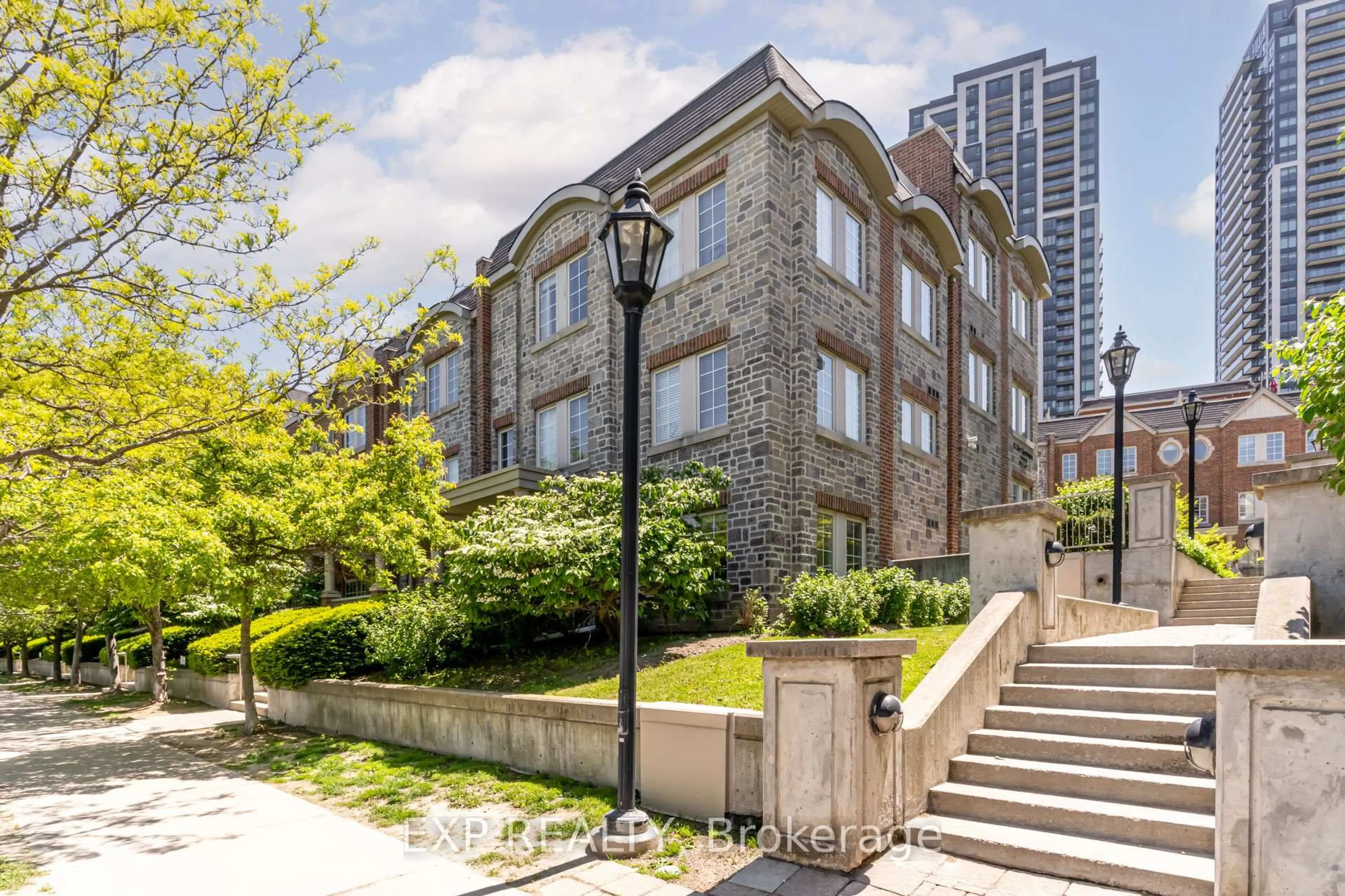 Unknown for 93 The Queensway #23, Toronto Ontario M9N 2H5