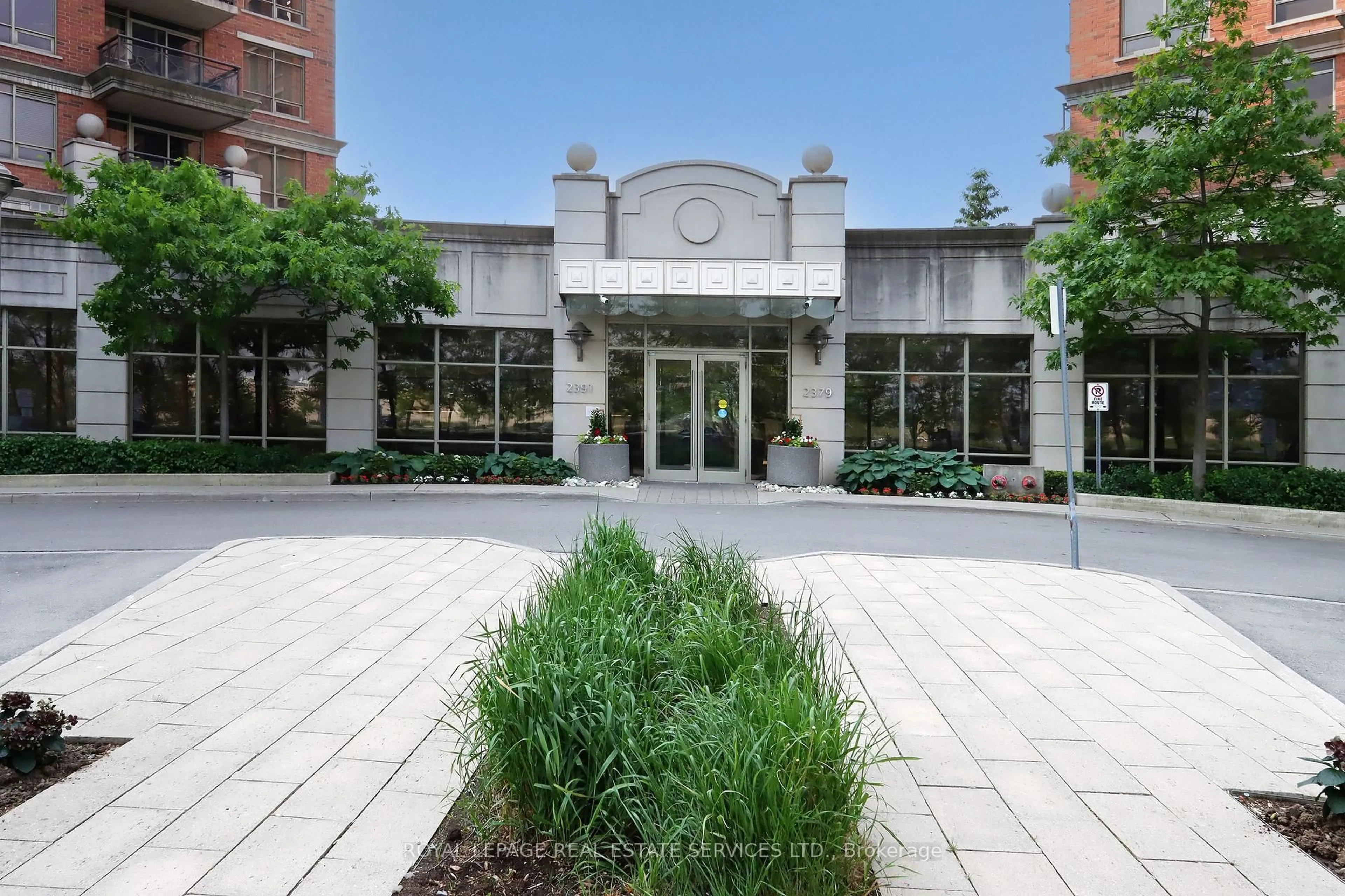 Unknown for 2379 Central Park Dr #405, Oakville Ontario L6H 0E3