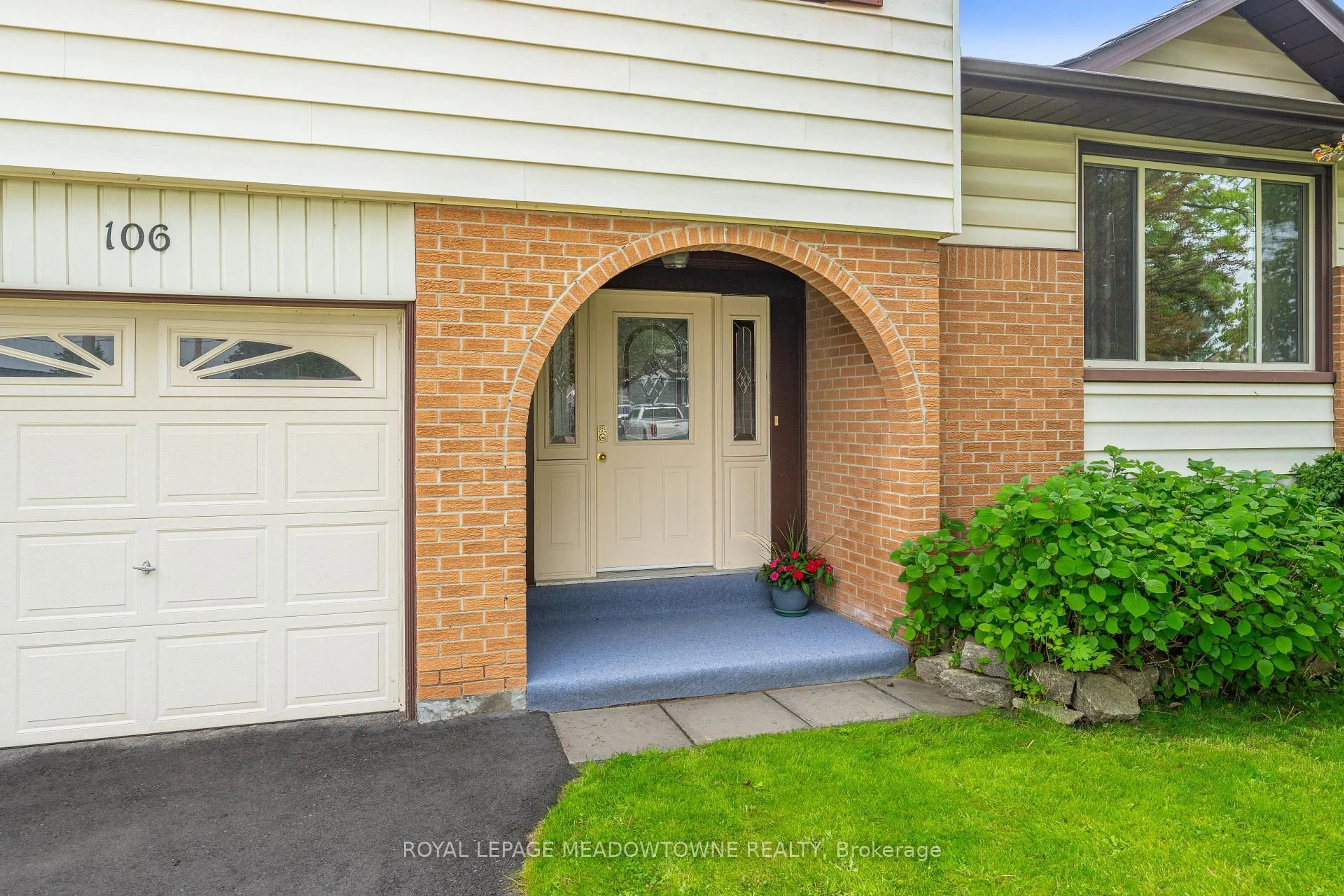 Unknown for 106 Cobblehill Rd, Halton Hills Ontario L7J 2N6