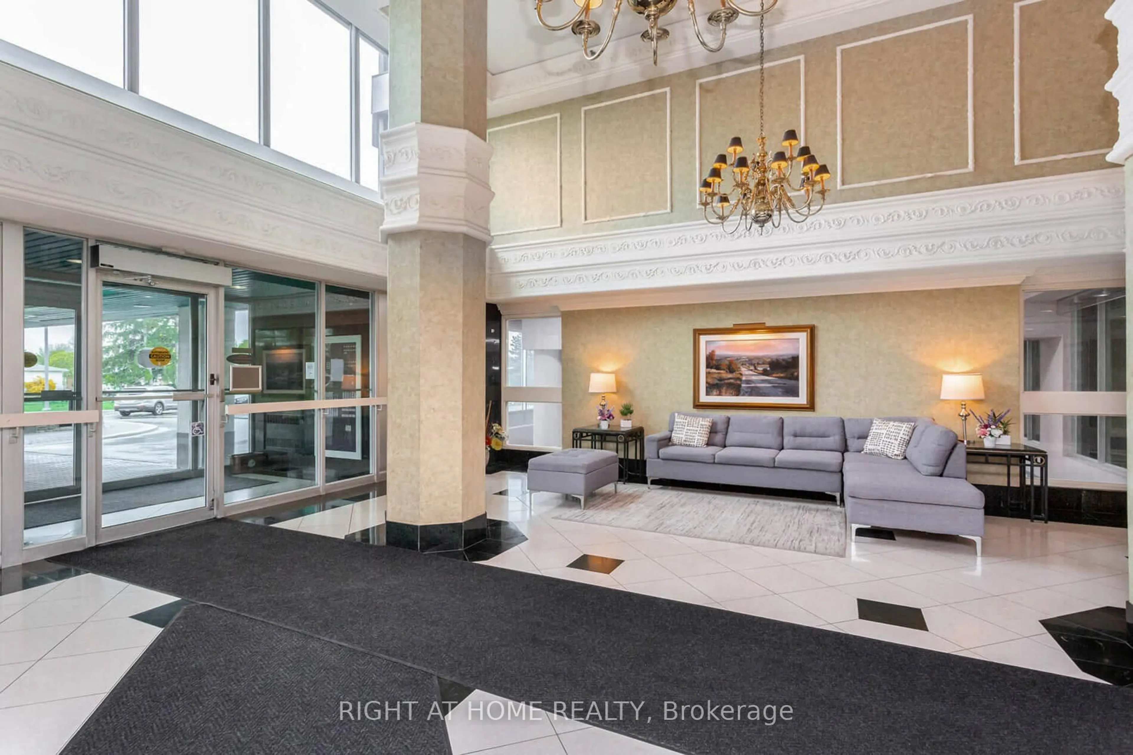 Lobby for 320 Mill St #1007, Brampton Ontario L6Y 3V2