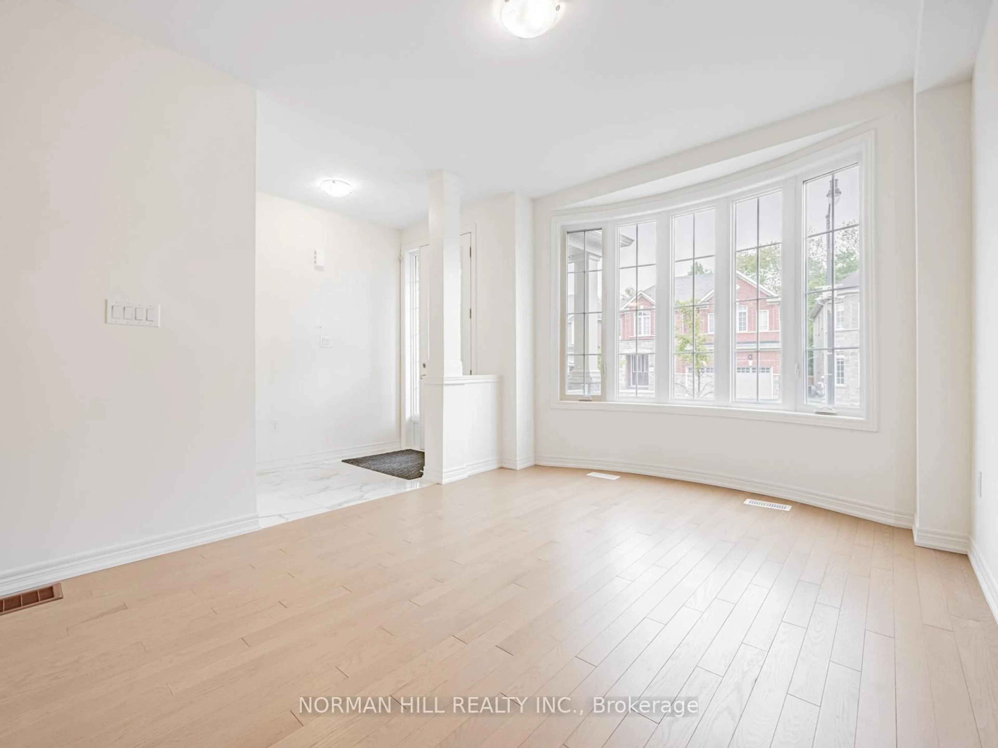 A pic of a room for 27 Unwind Cres, Brampton Ontario L6X 0B3