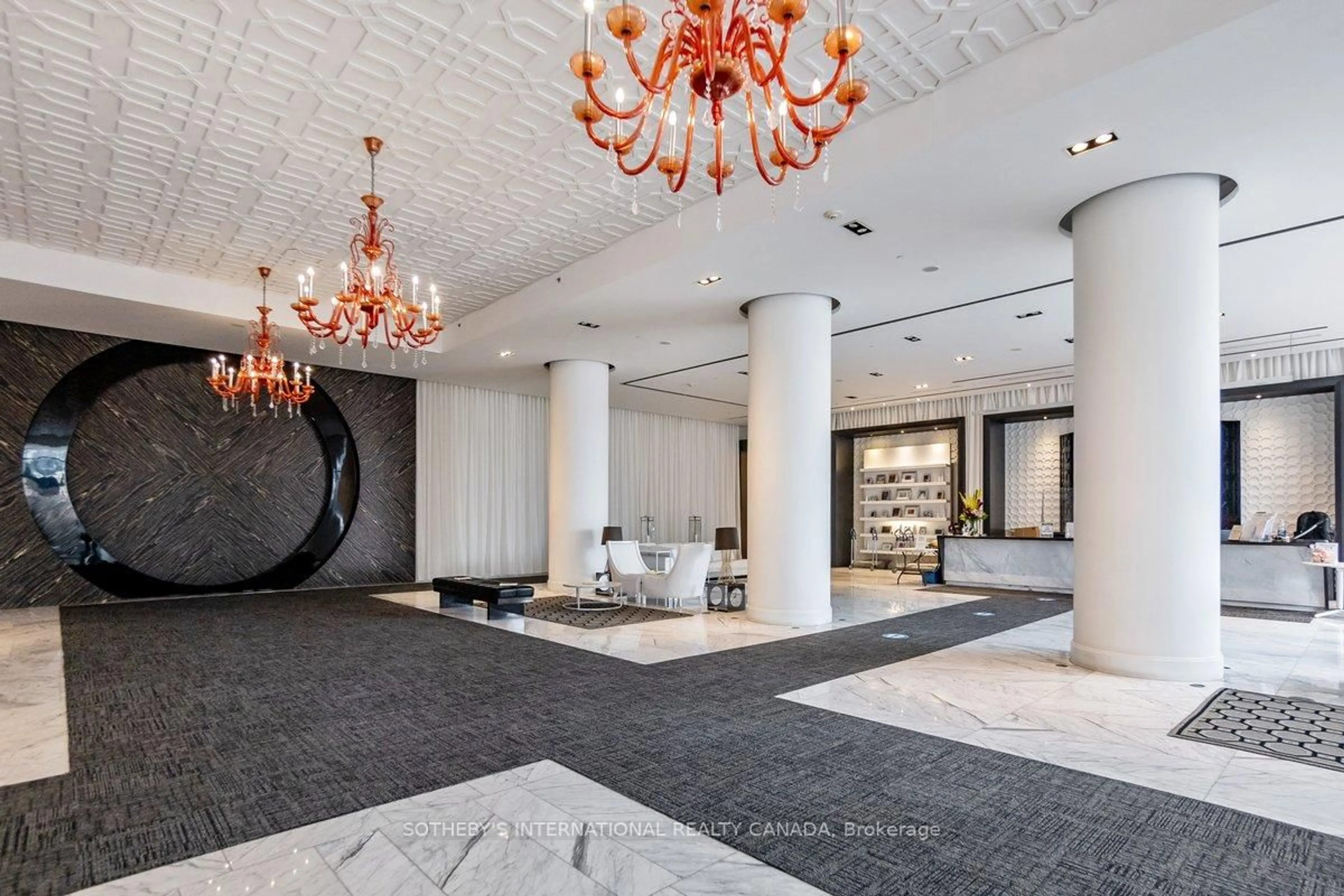 Lobby for 90 Park Lawn Rd #915, Toronto Ontario M8Y 0B6