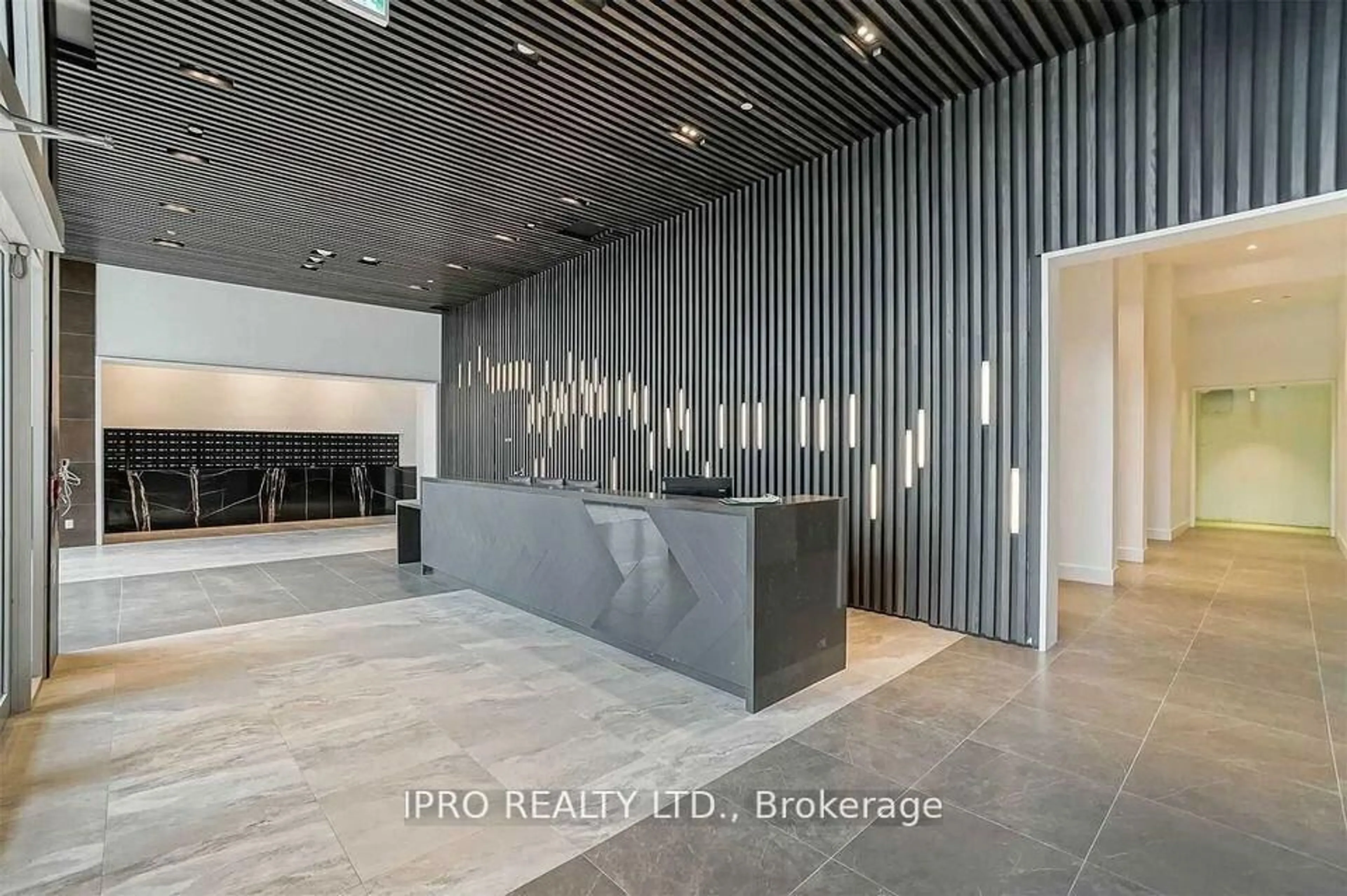 Unknown for 2485 Taunton Rd #430, Oakville Ontario L6H 3R8