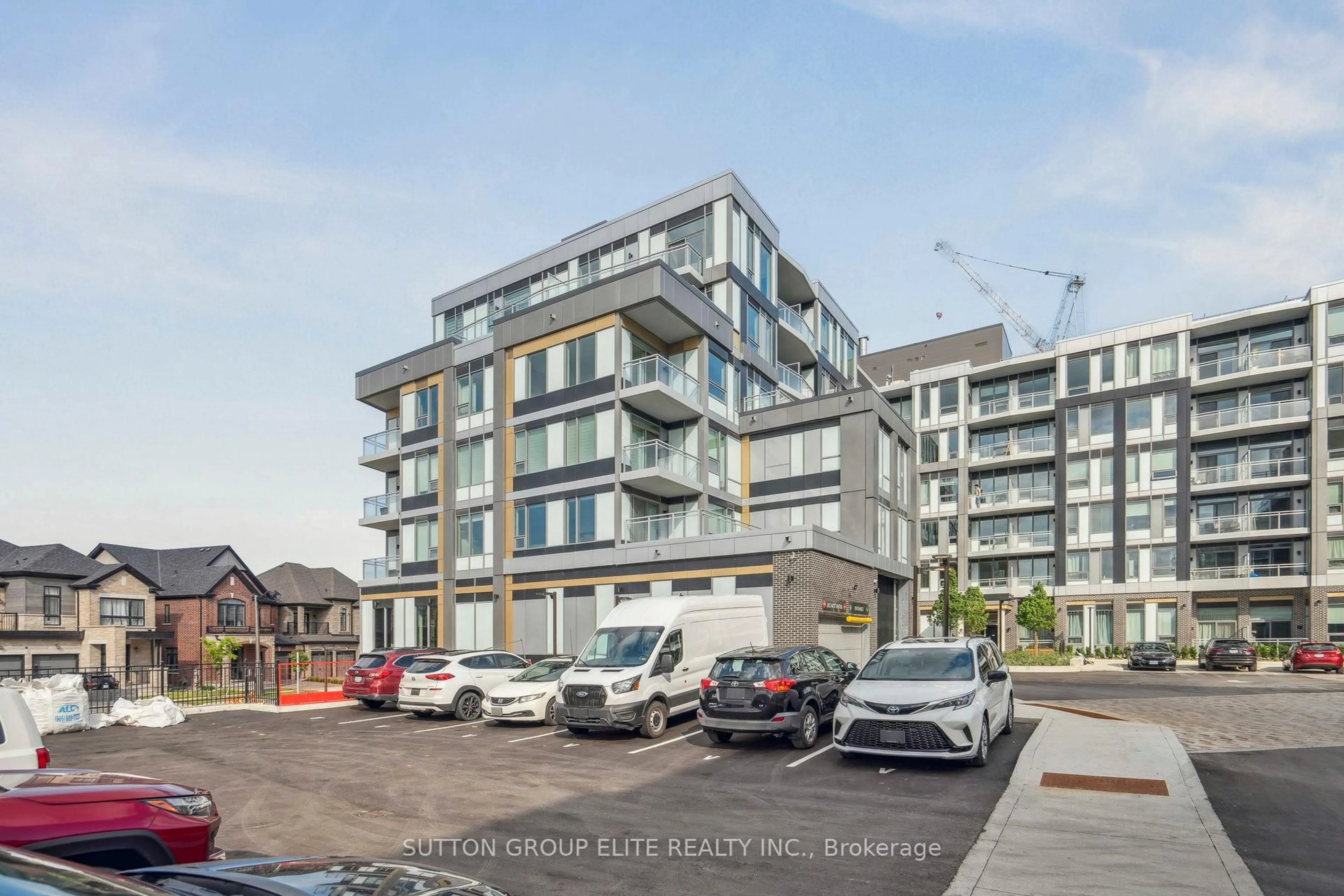 A pic from outside/outdoor area/front of a property/back of a property/a pic from drone, street for 2501 saw whet Blvd #532, Oakville Ontario L6M 5N2