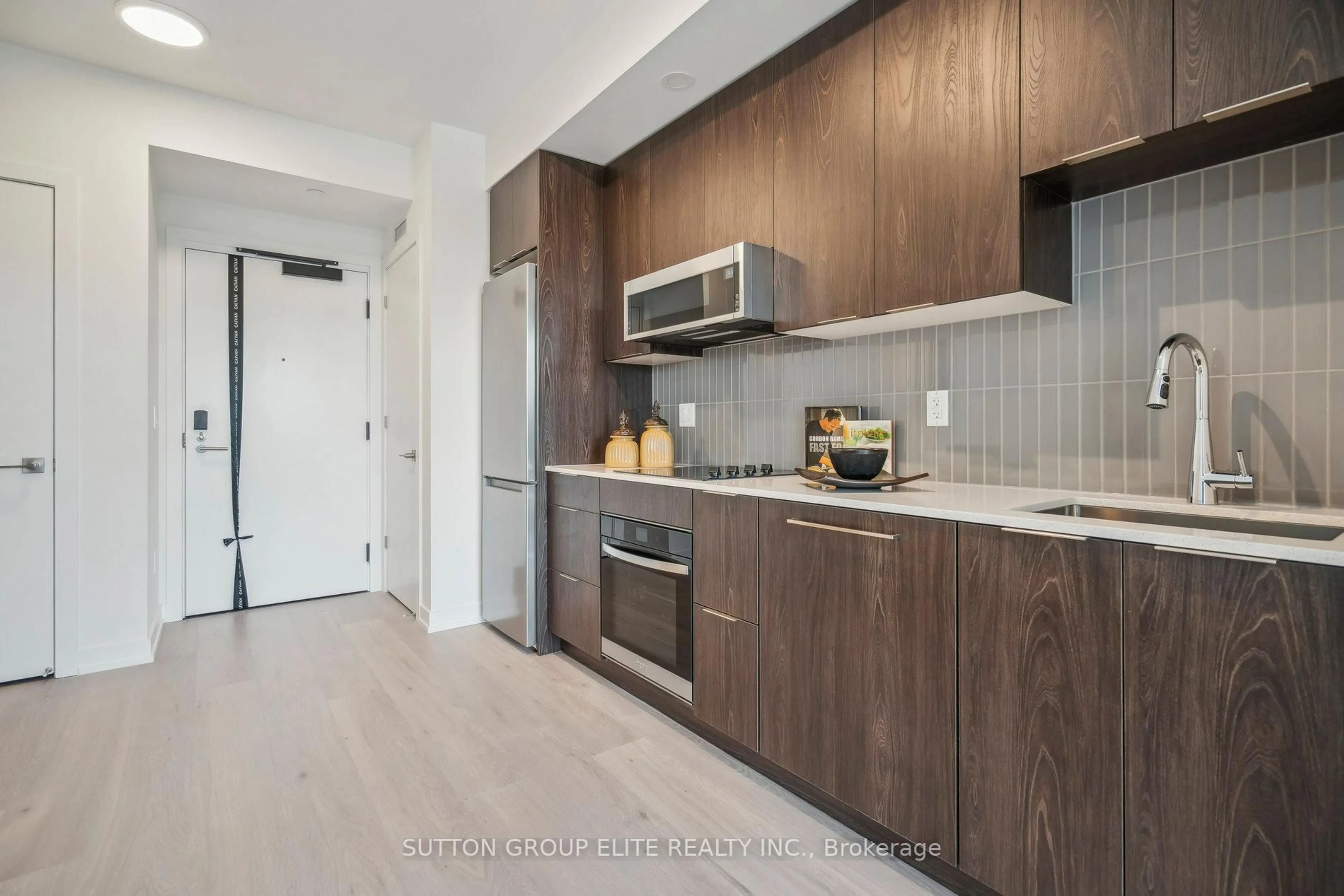 Unknown for 2501 saw whet Blvd #532, Oakville Ontario L6M 5N2