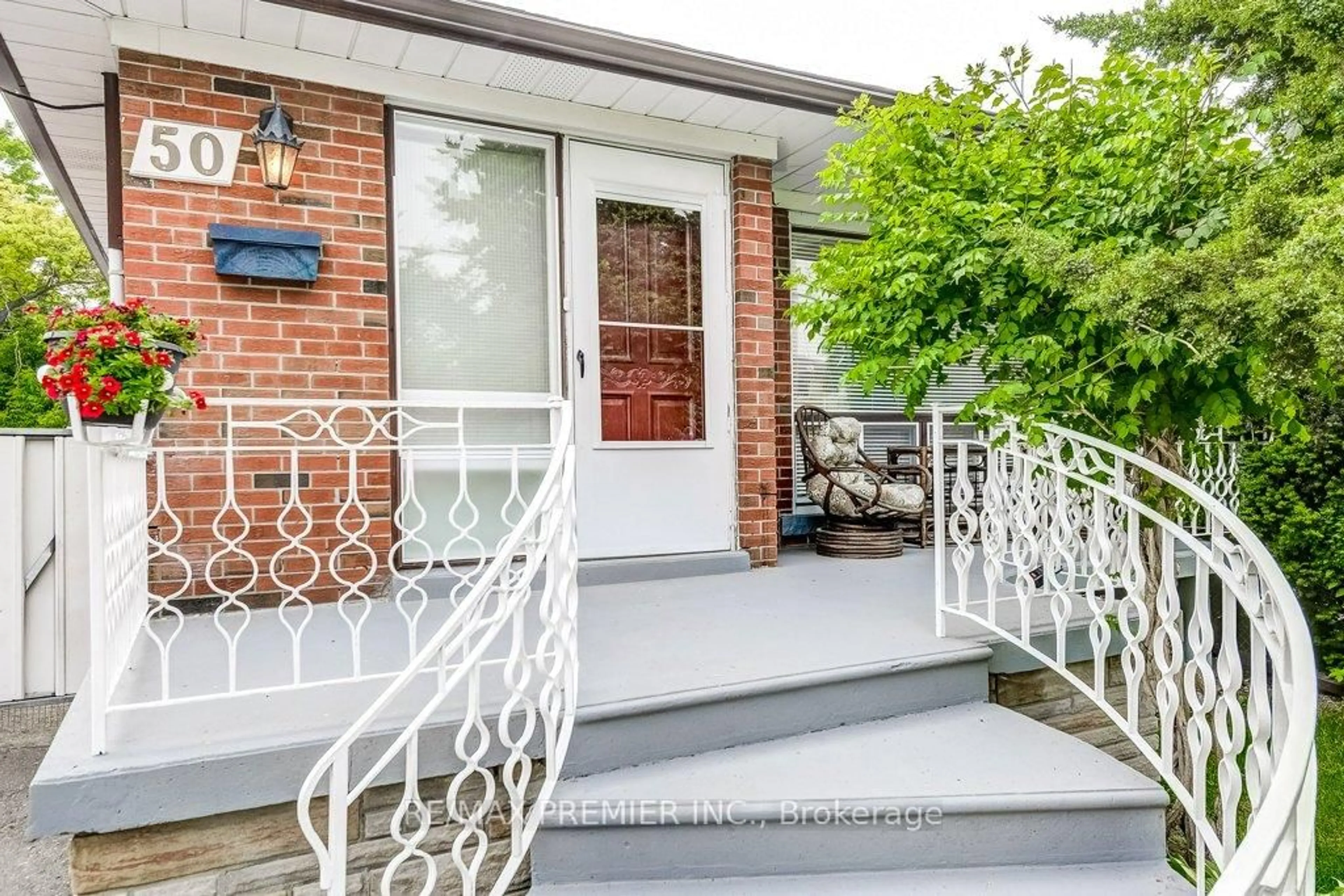 Unknown for 50 Fernando Rd, Toronto Ontario M9M 2P6