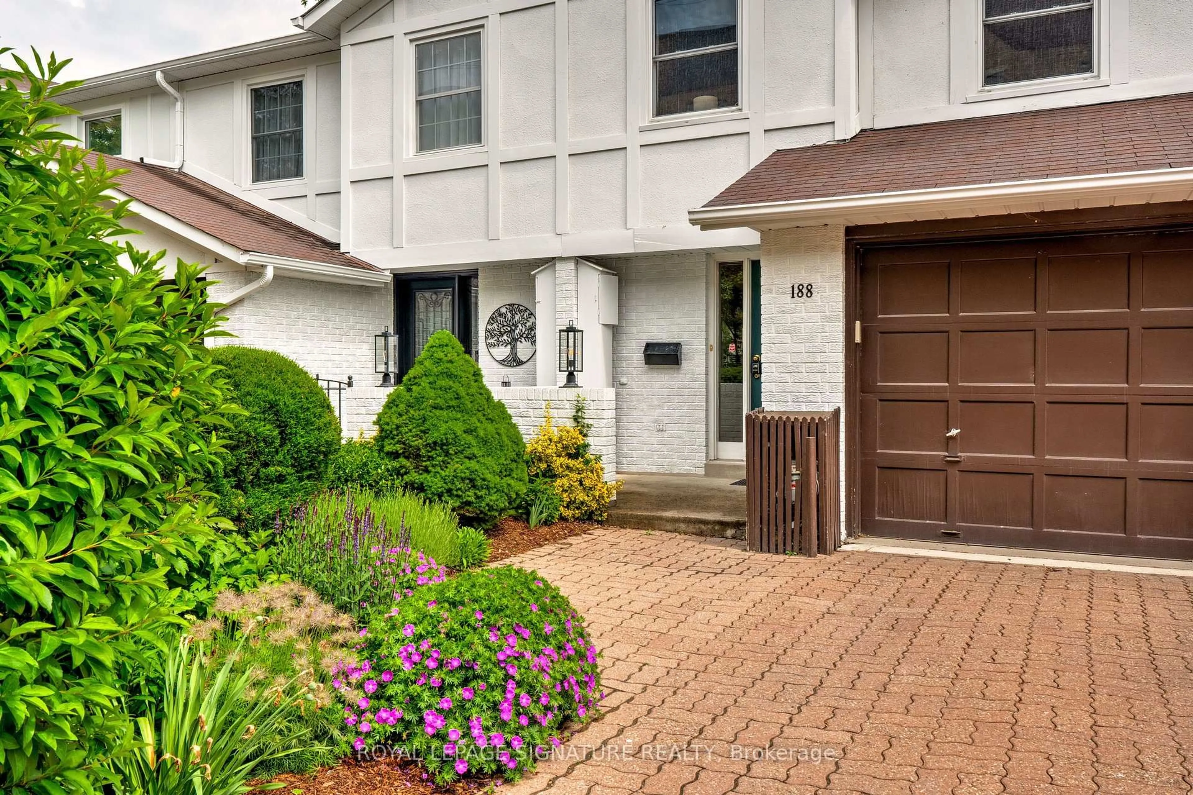 Unknown for 188 Robinson St, Oakville Ontario L6J 1G3
