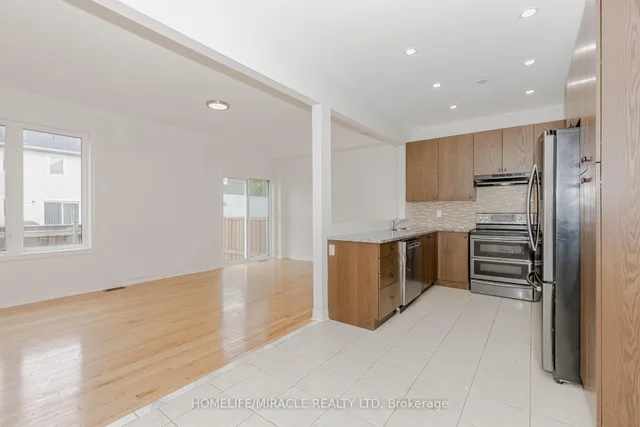Additional property image - 1015 Job Cres