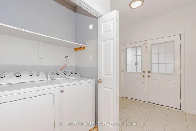Additional property image - 1015 Job Cres