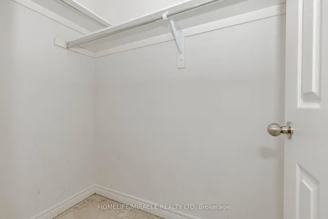 Additional property image - 1015 Job Cres