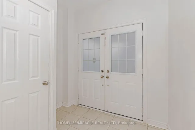Additional property image - 1015 Job Cres