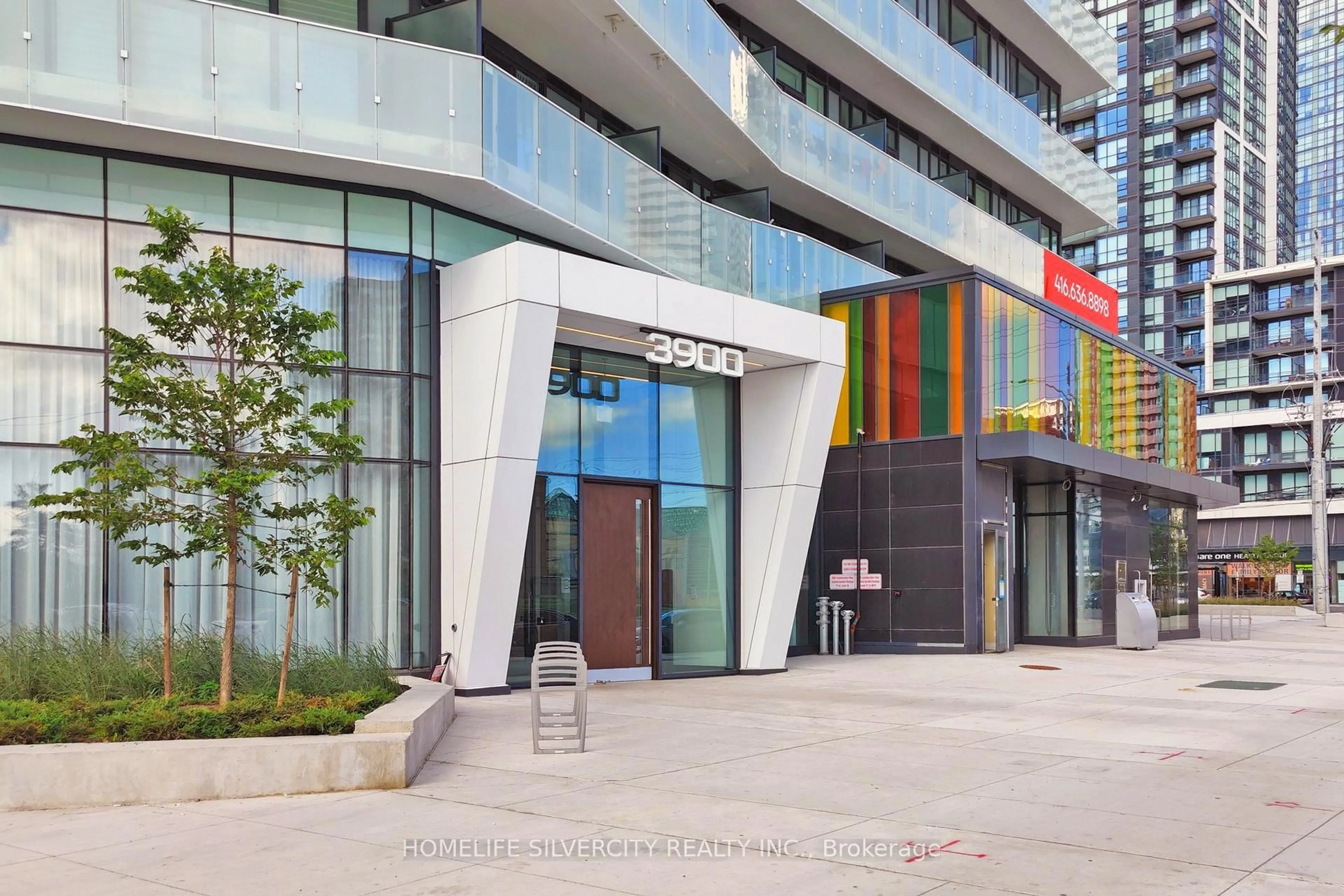 Indoor foyer for 3900 Confederation Pkwy #4604, Mississauga Ontario L5B 0M3