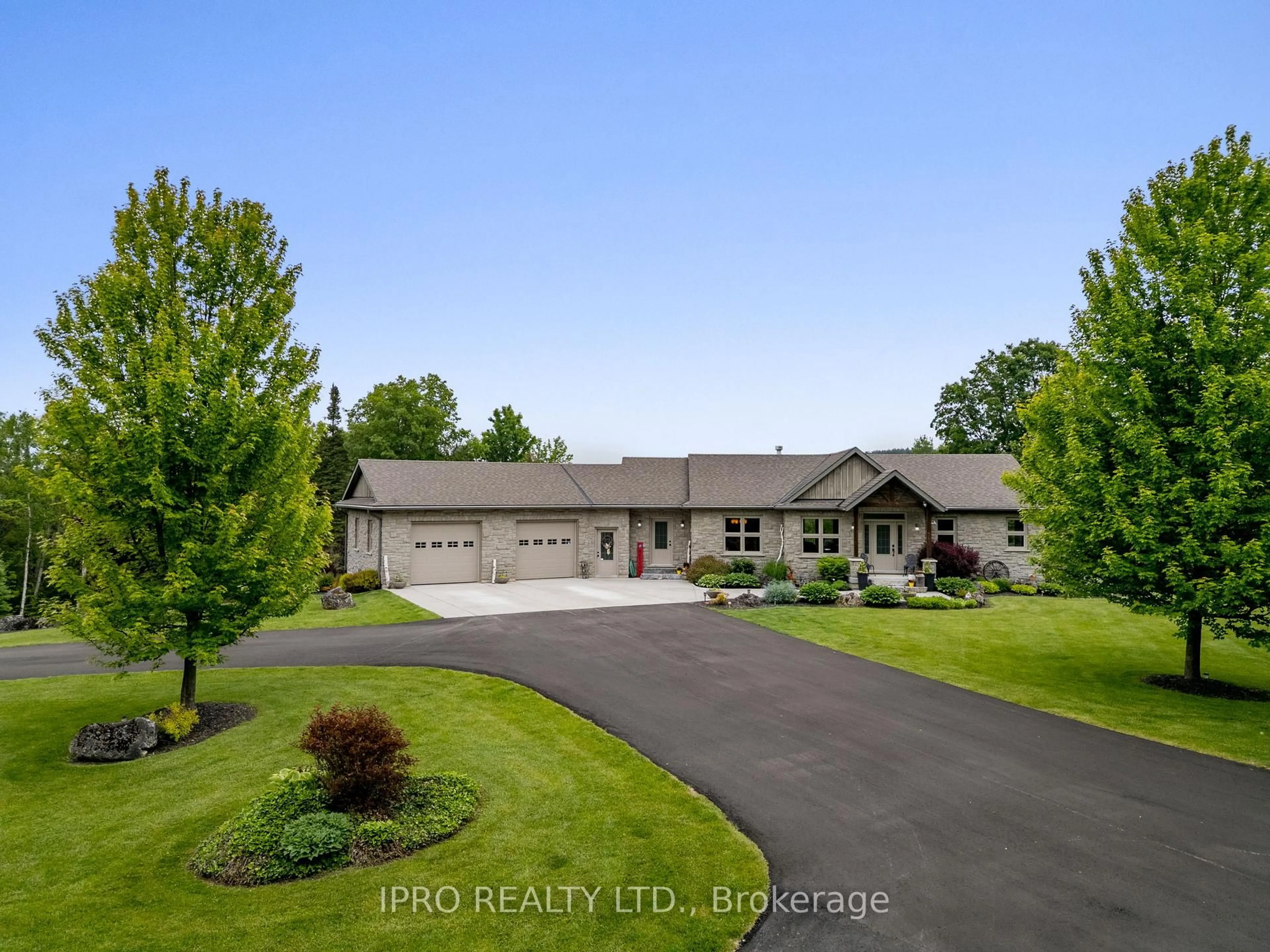 A pic from outside/outdoor area/front of a property/back of a property/a pic from drone, water/lake/river/ocean view for 20341 St Andrews Rd, Caledon Ontario L7K 2E6