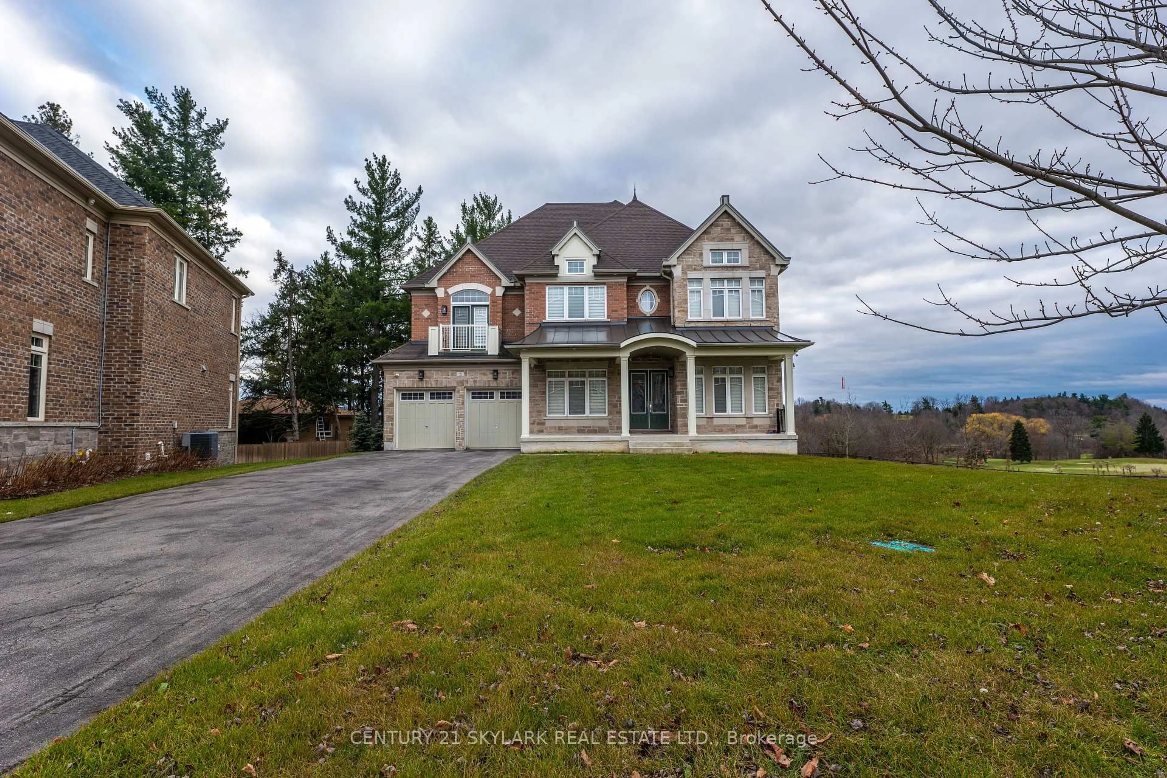 A pic from outside/outdoor area/front of a property/back of a property/a pic from drone, street for 8 Natural Terr, Brampton Ontario L6Y 6A5