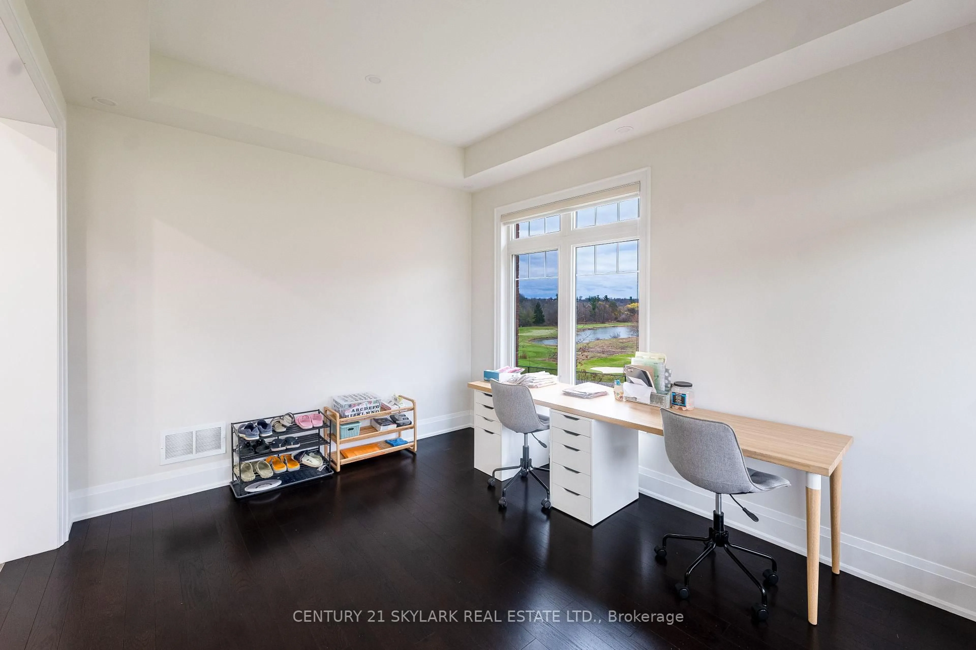 A pic of a room for 8 Natural Terr, Brampton Ontario L6Y 6A5