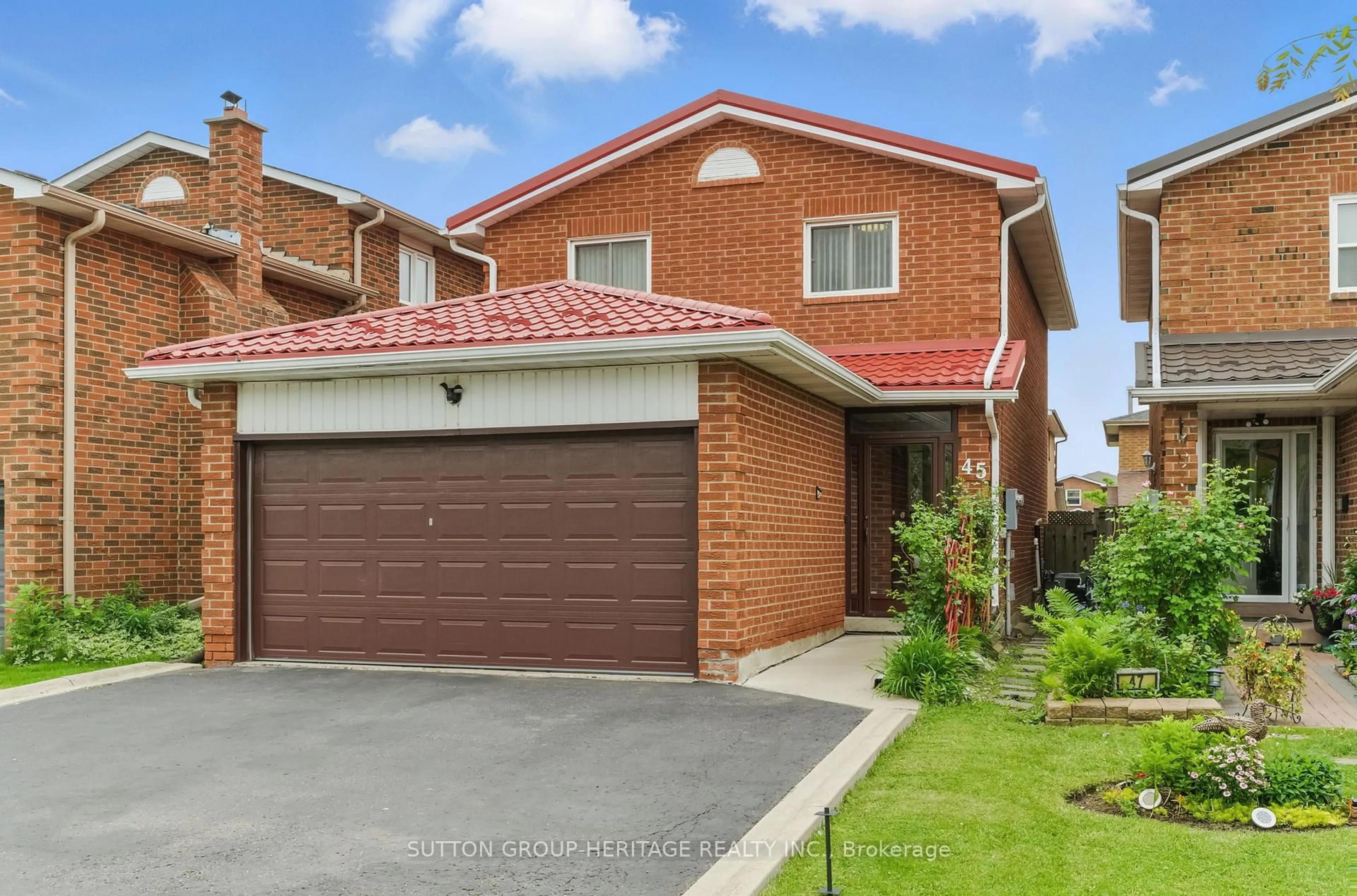 Home with brick exterior material, street for 45 Wildercroft Ave, Brampton Ontario L6V 4E9