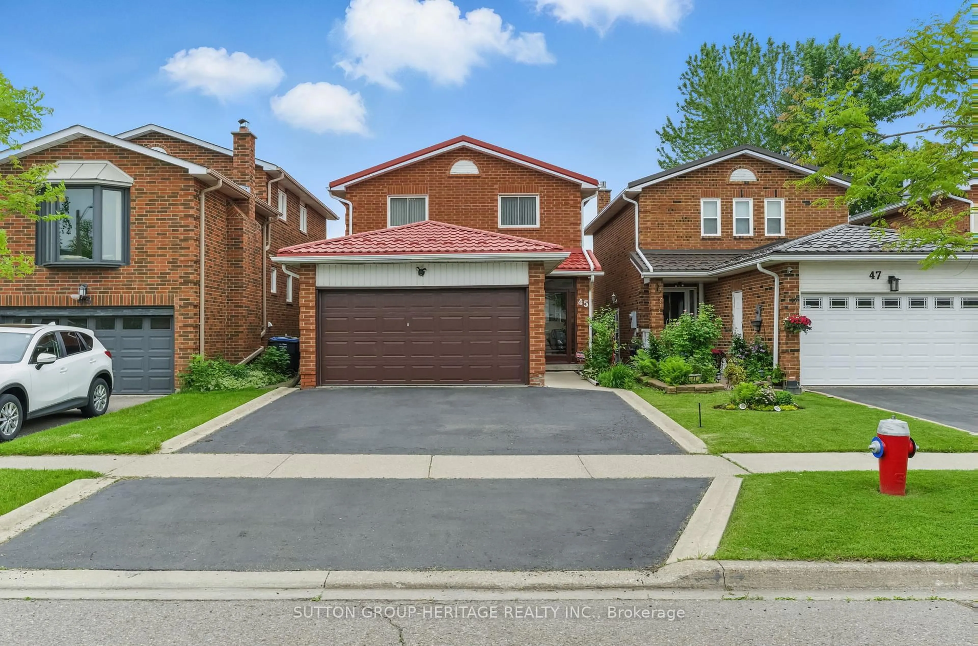 Home with brick exterior material, street for 45 Wildercroft Ave, Brampton Ontario L6V 4E9
