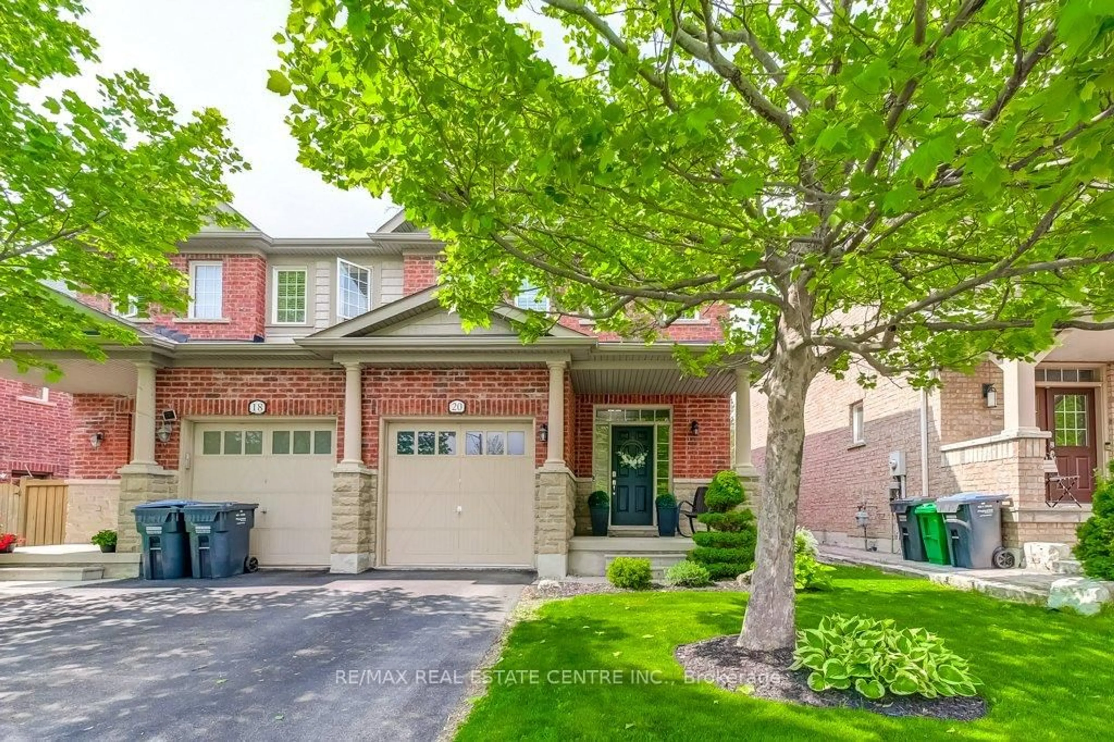 Home with brick exterior material, street for 20 Benadir Ave, Caledon Ontario L7C 3M8