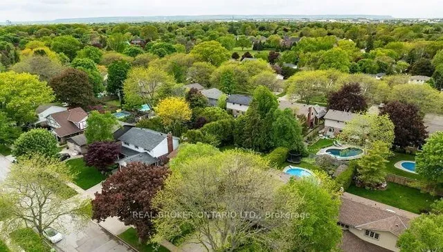 Primary image of 4499 TREMINEER Ave