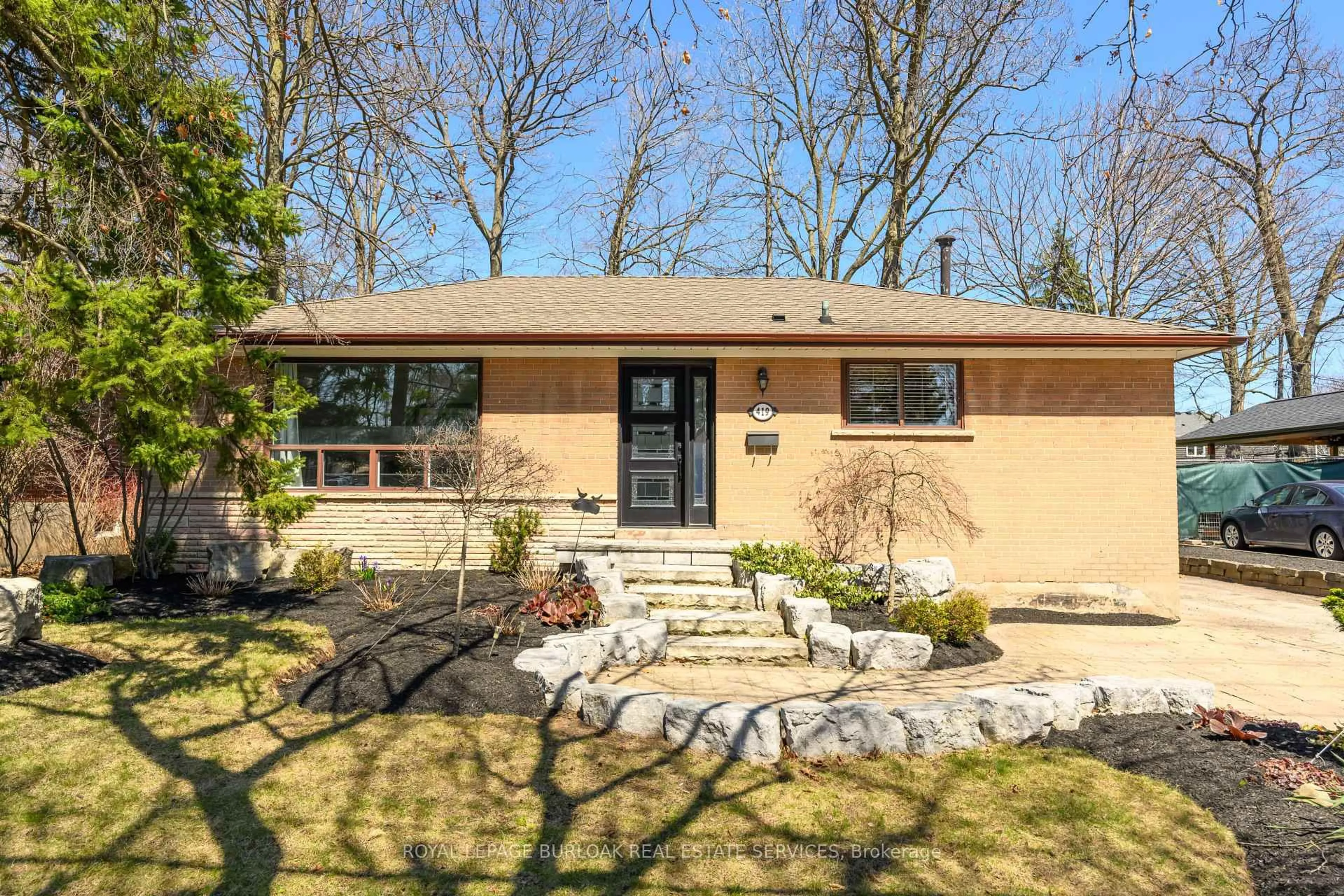 Home with brick exterior material, street for 419 Hampton Heath Rd, Burlington Ontario L7L 4R3