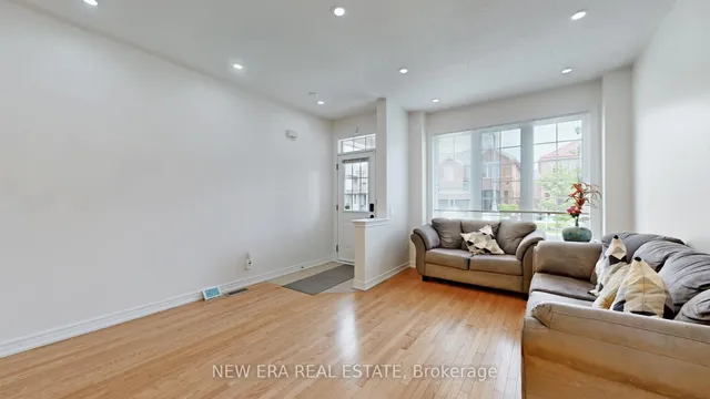 Additional property image - 26 Openbay Gdns