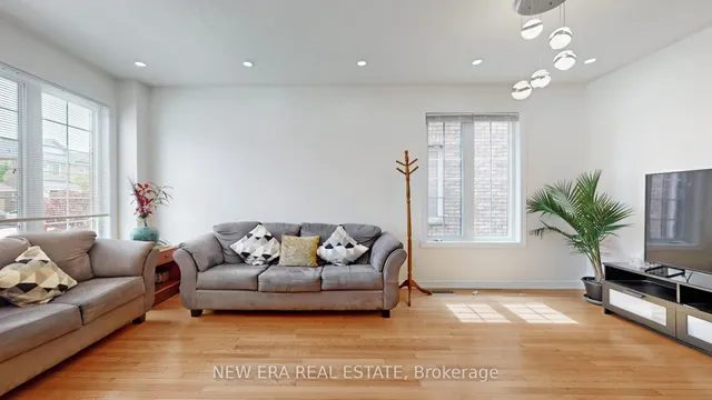 Additional property image - 26 Openbay Gdns