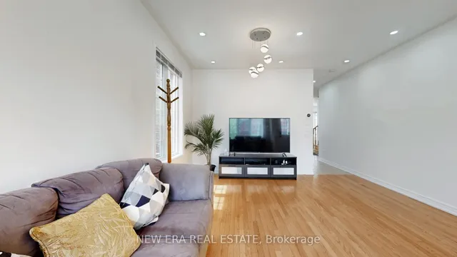 Additional property image - 26 Openbay Gdns