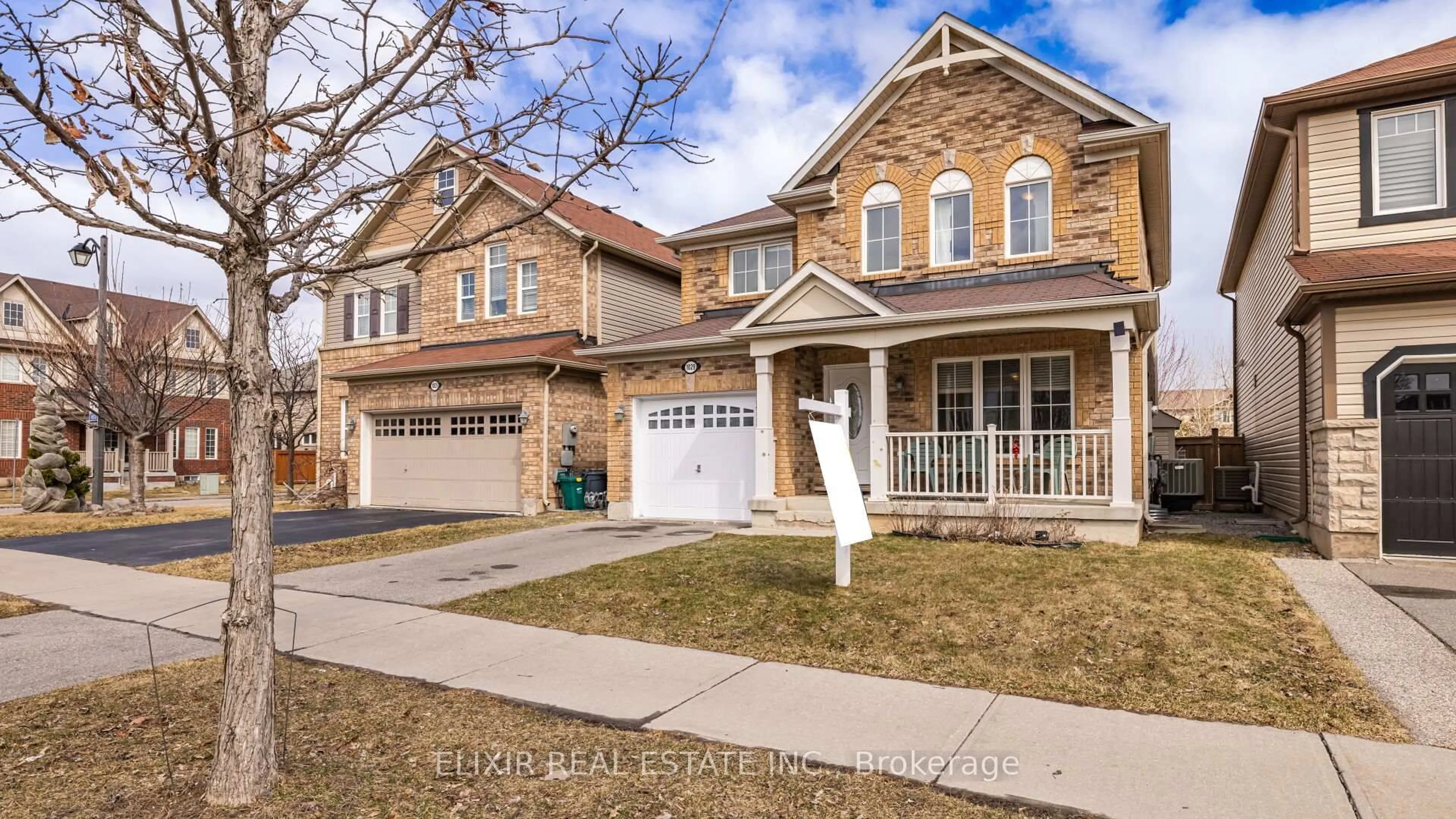 Home with brick exterior material, street for 1029 Farmstead Dr, Milton Ontario L9T 8G4