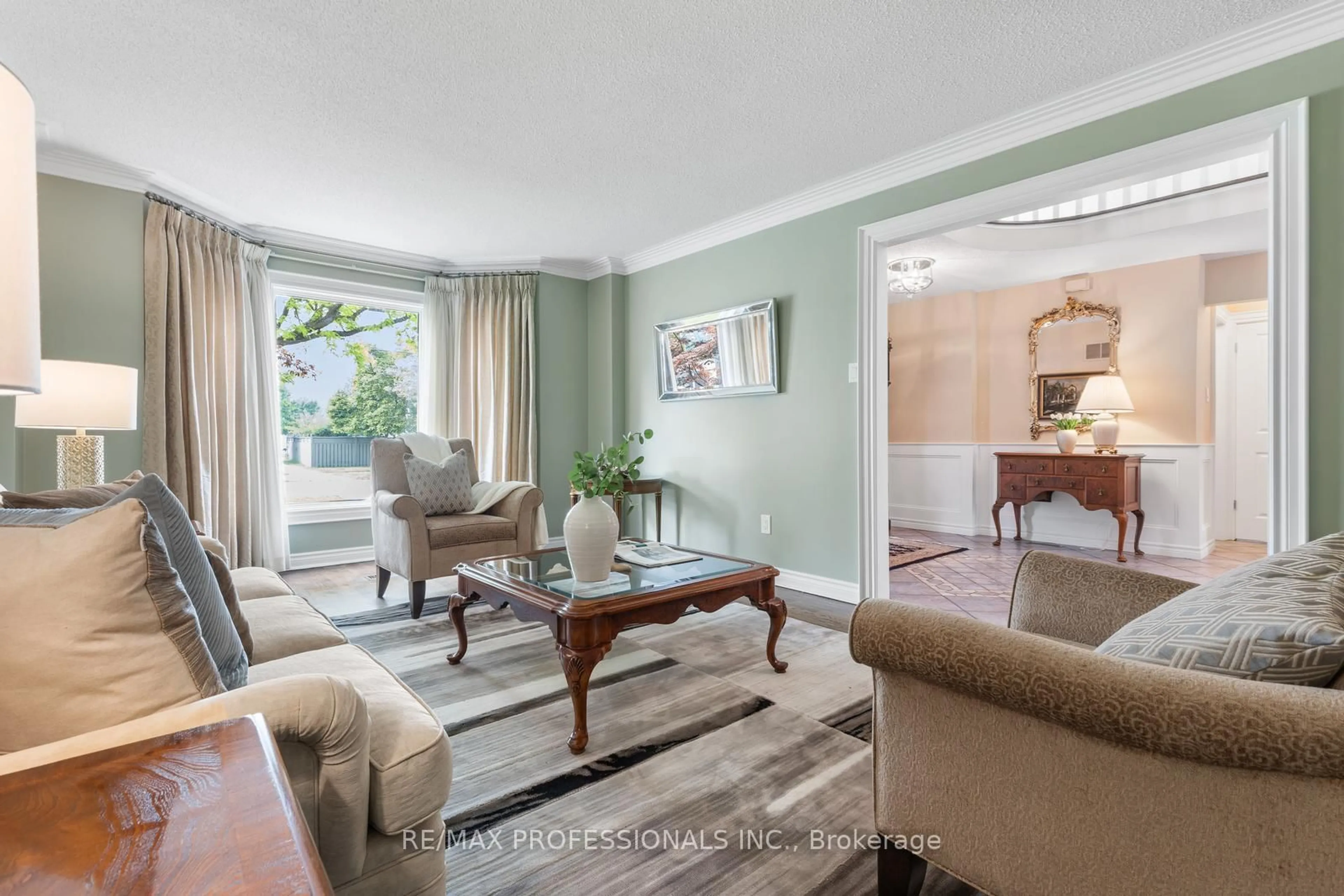 Living room with furniture, unknown for 17 Embers Dr, Toronto Ontario M9C 3E6