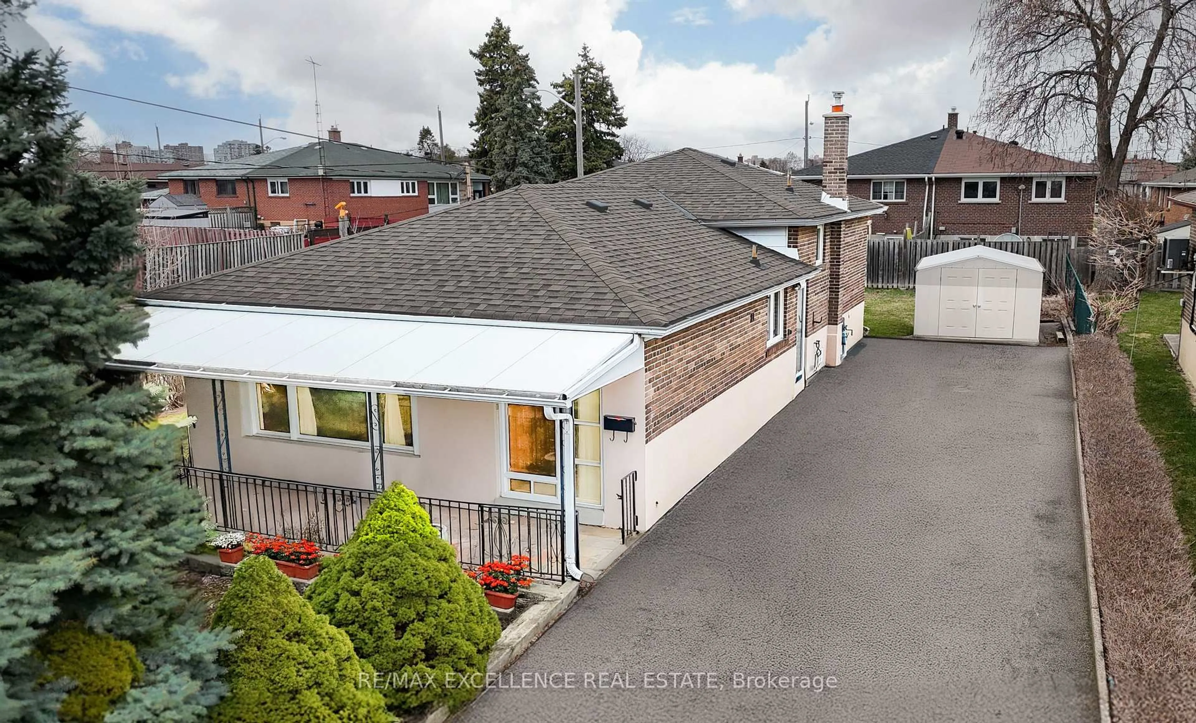 A pic from outside/outdoor area/front of a property/back of a property/a pic from drone, unknown for 90 Goldsboro Rd, Toronto Ontario N9L 1A8