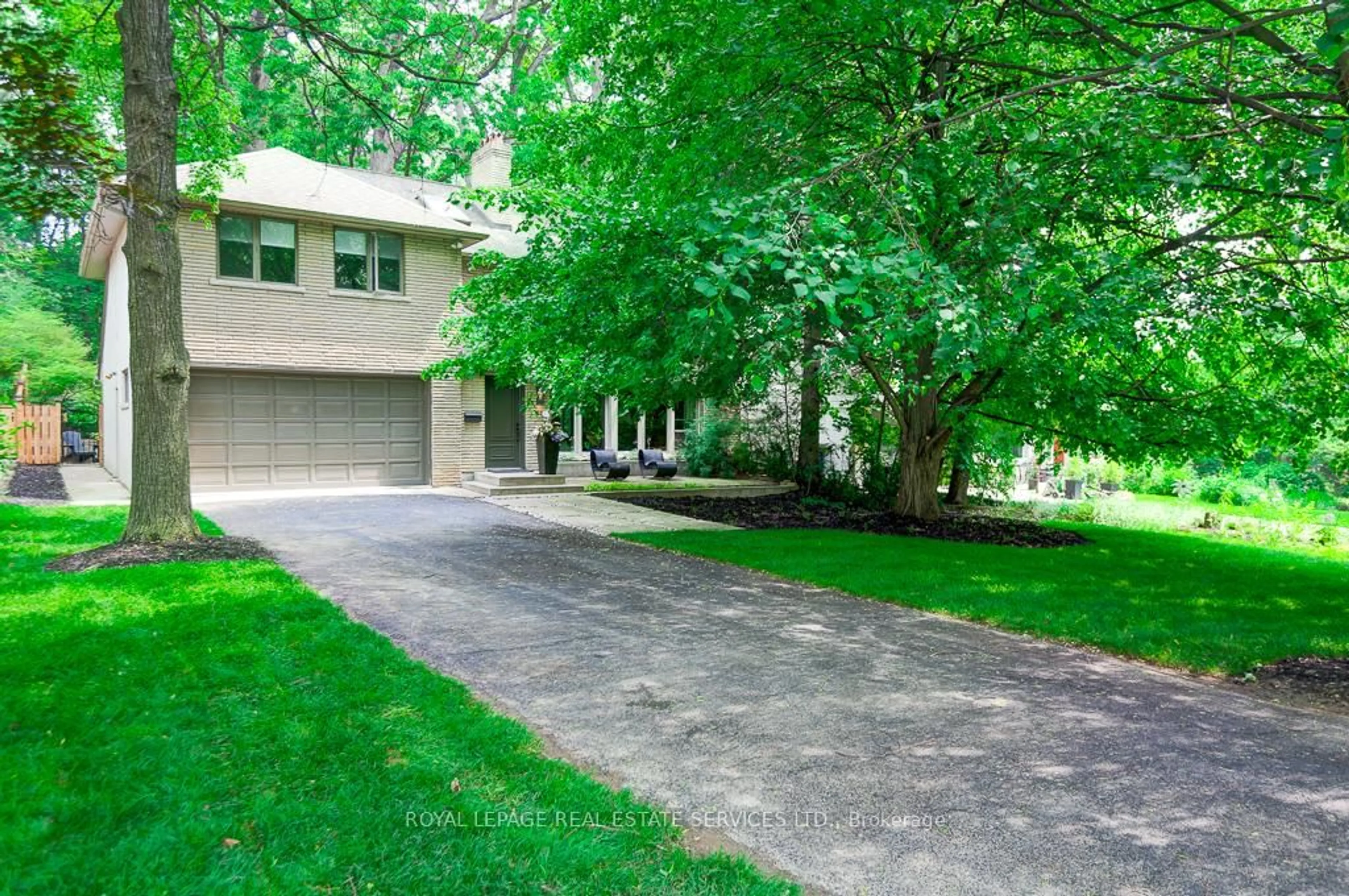 Unknown for 44 Anglesey Blvd, Toronto Ontario M9A 3B5