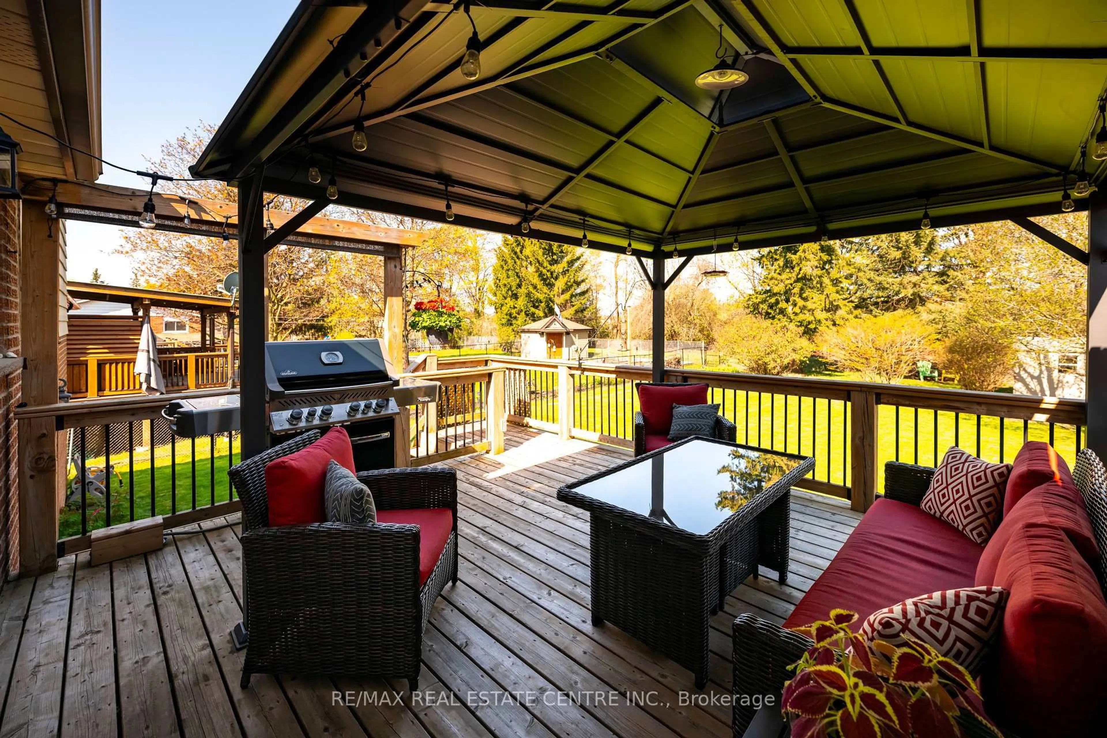 Patio, water/lake/river/ocean view for 83 Highland Dr, Orangeville Ontario L9W 3J5