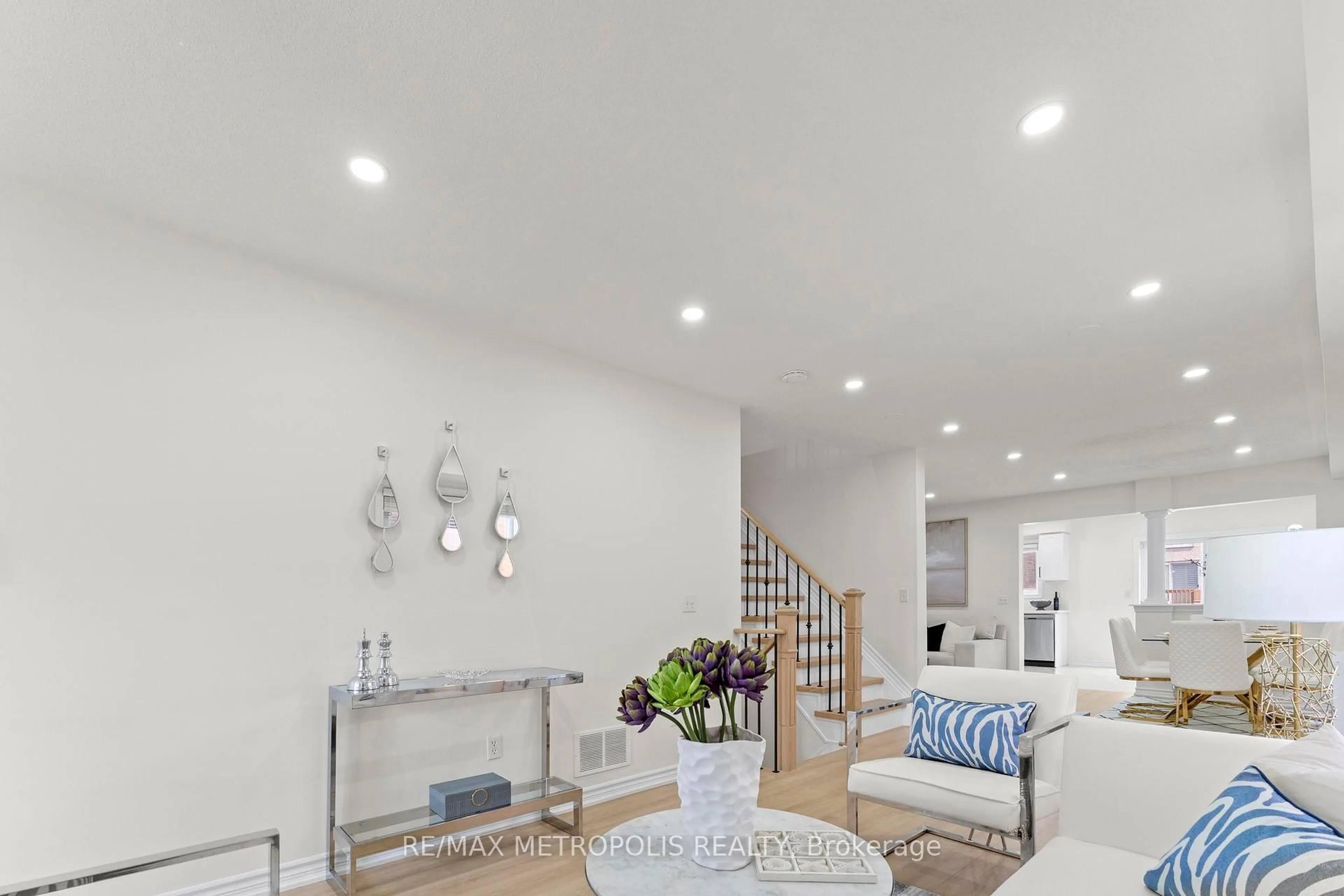 Unknown for 124 Nahani Way, Mississauga Ontario L4Z 4J8
