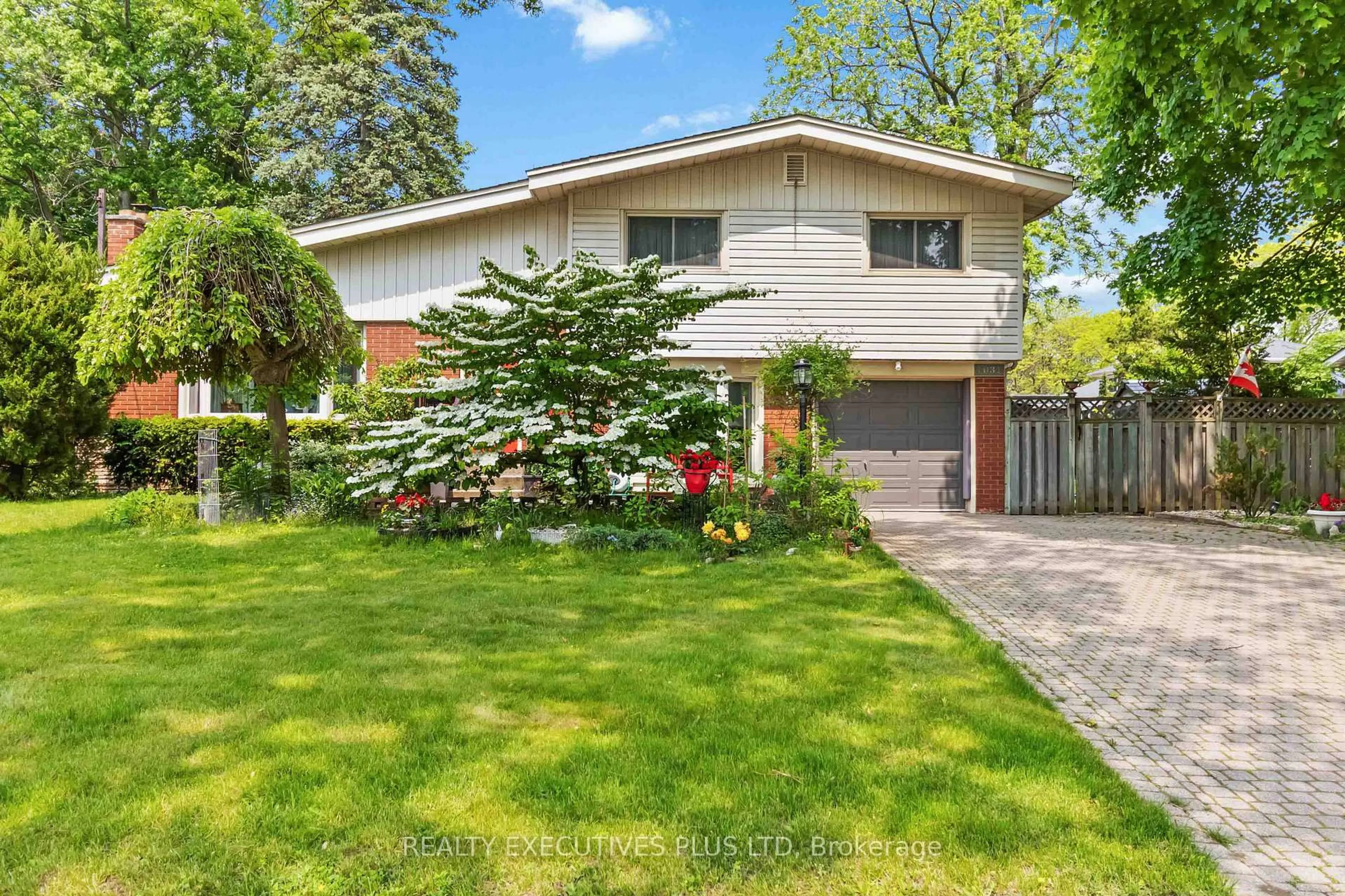 Unknown for 1031 Marley Cres, Burlington Ontario L7T 3S3