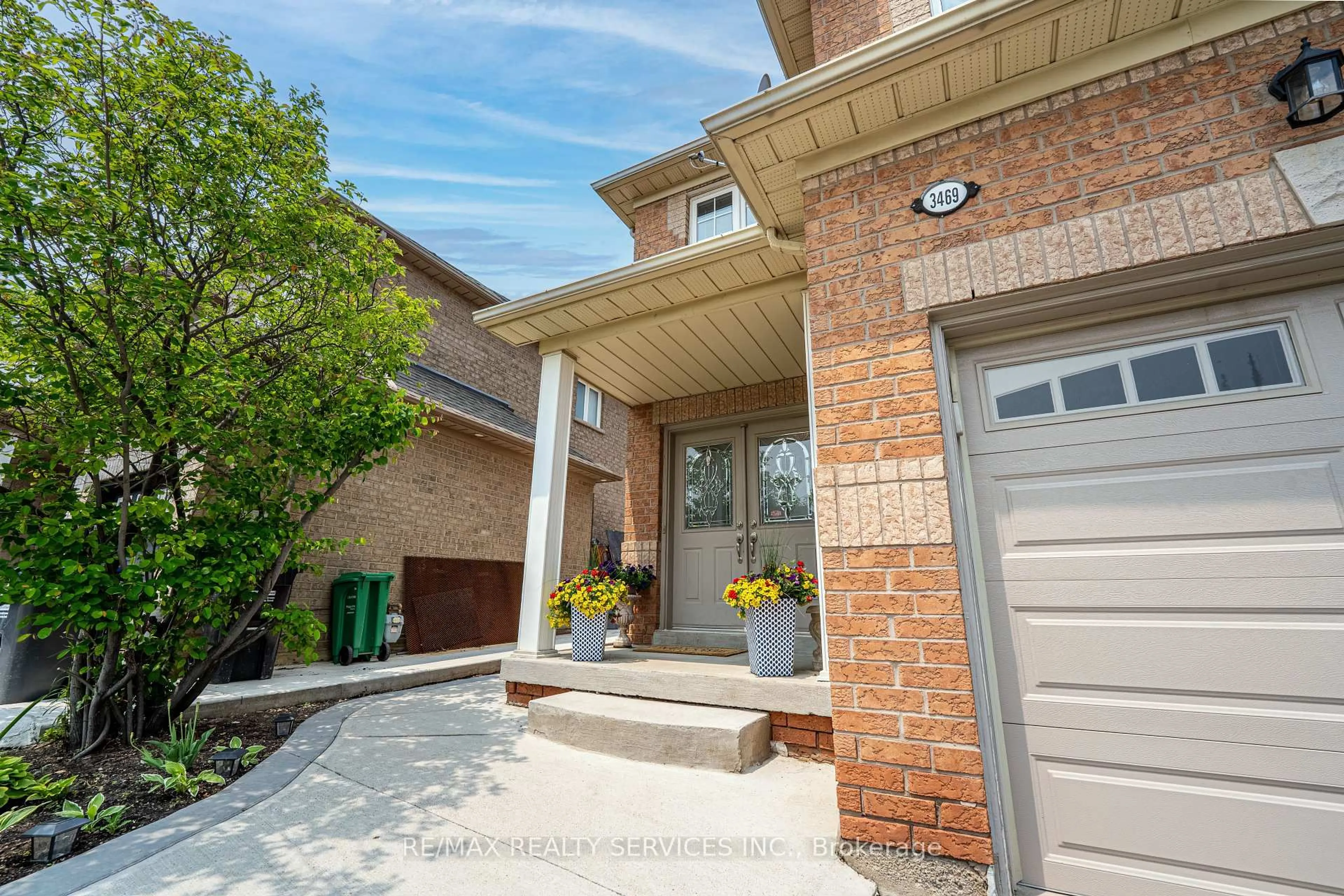Home with brick exterior material, street for 3469 Southwick St, Mississauga Ontario L5M 7L4