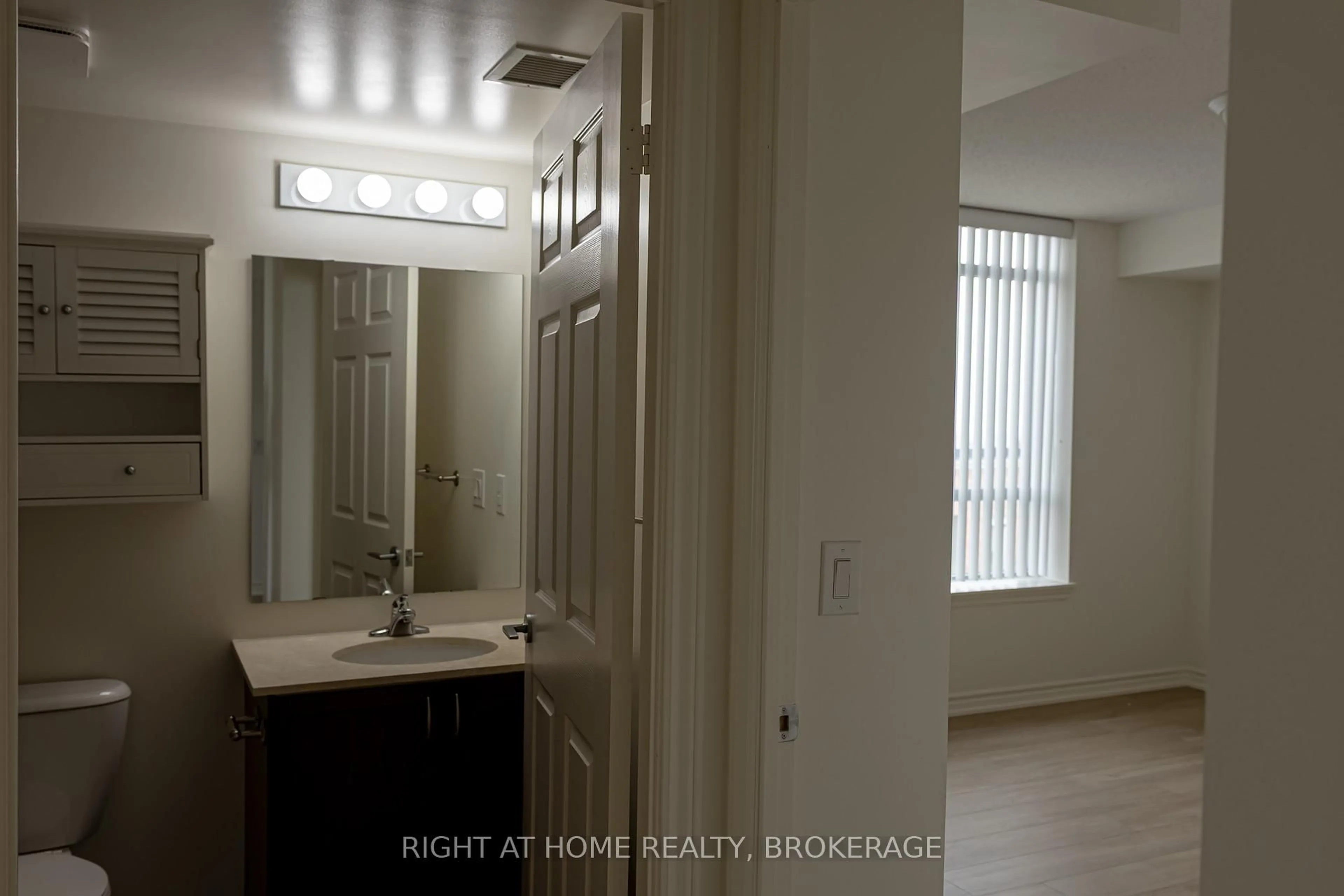 A pic of a room for 2391 Central Park Dr #809, Oakville Ontario L6H 0E3