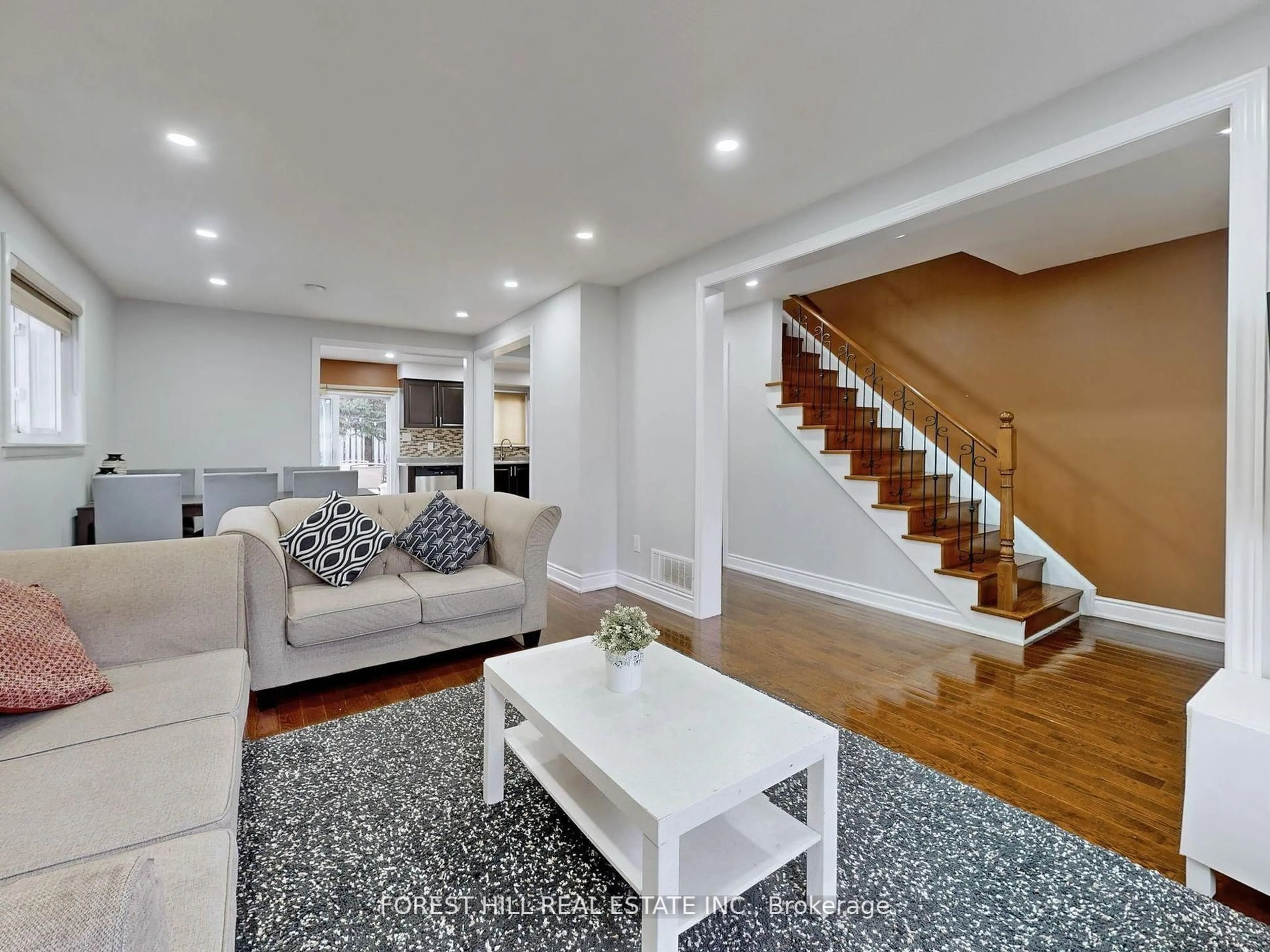 Living room with furniture, unknown for 44 Herkley Dr, Brampton Ontario L6V 2E8