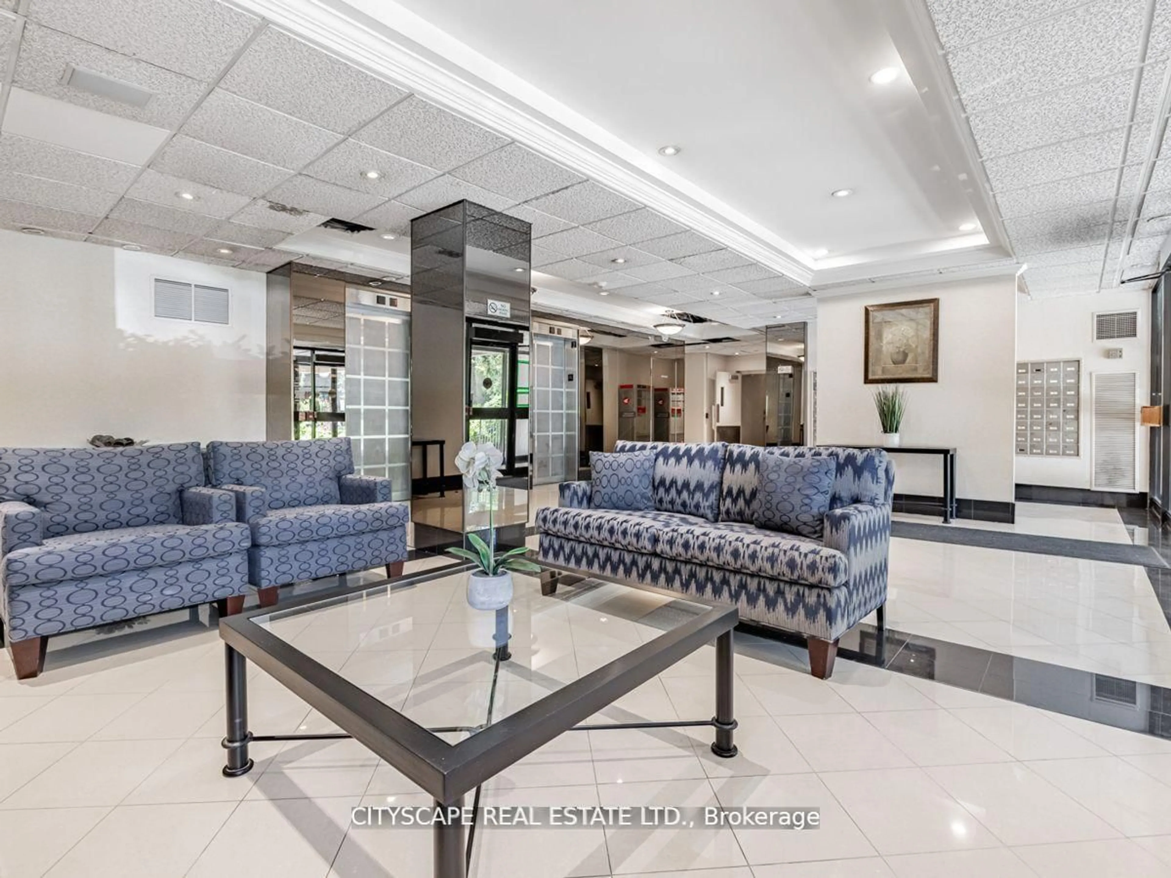 Lobby for 1320 Mississauga Valley Blvd #304, Mississauga Ontario L5A 3S8